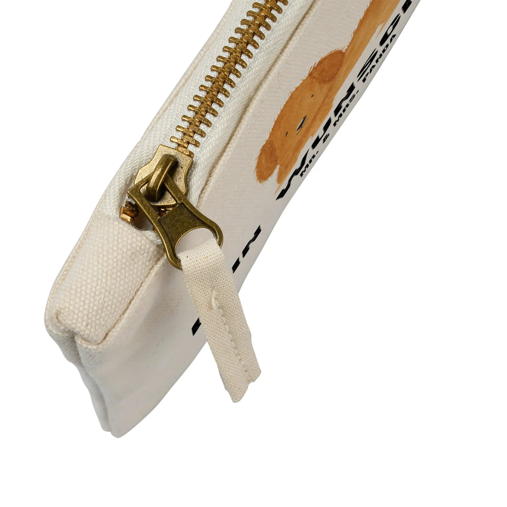 Personalisierte Schminktasche Hund Flauschig Kosmetiktasche Organizer Mit Wunschtext, Personalisierte Schminktasche, Schminktasche Für Unterwegs Mit Personalisierung, Stiftetasche mit Wunschtext, Stifteaufbewahrung Personalisiert, Schminktasche Für Mädchen Mit Wunschtext, Schminktasche Tiermotiv Mit Namen, Schminktasche Groß Mit Wunschtext, Schminktasche Stoff Mit Namen, Schminktasche Mit Namen, Schminktäschchen Mit Initialen, Kosmetiktasche Personalisiert, Reise-Kosmetiktasche Mit Name, Schminktasche Nachhaltig Mit Wunschtext, Schminkbeutel Mit Gravur, Kulturbeutel Damen Personalisiert, Schminktasche Zum Aufhängen Mit Name, Kosmetiktasche Zum Mitnehmen Mit Namen, Kosmetiktasche Für Handtasche Personalisiert, Make-Up Tasche Mit Name, Schminktasche Für Unterwegs Mit Wunschtext, Schminktasche Mit Fächern Personalisiert, Aufbewahrung Für Schminke Mit Namen, Schminktasche Klein Personalisiert, Schminktasche Reise Mit Namen, Kosmetiktasche Damen Mit Namen, Schminktasche Blumen Mit Initialen, Schminktasche Geschenk Personalisiert, Schminktasche Für Teenager Mit Namen, Schminktasche Mit Muster Und Namen, Schminktasche Mit Wunschtext, Schminktasche Leder Mit Gravur, Schminktasche Mit Reißverschluss Und Namen, Sprüche, Hund, Hunderasse, Hundebesitzer, Hundemotiv, Haustier, Tierliebhaber, Hunde, Frauchen, Hundeliebe, Hundemama