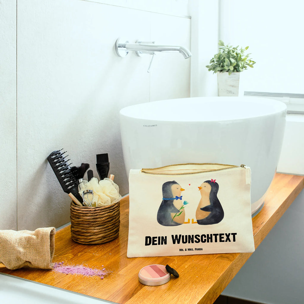 Personalisierte Schminktasche Pinguin Pärchen Schminktasche Reise Mit Namen, Schminktasche Mit Muster Und Namen, Schminktasche Geschenk Personalisiert, Make-Up Tasche Mit Name, Kosmetiktasche Personalisiert, Schminktasche Mit Wunschtext, Kosmetiktasche Für Handtasche Personalisiert, Schminktasche Blumen Mit Initialen, Schminktäschchen Mit Initialen, Kosmetiktasche Zum Mitnehmen Mit Namen, Schminktasche Für Teenager Mit Namen, Schminktasche Für Unterwegs Mit Personalisierung, Schminktasche Stoff Mit Namen, Schminktasche Klein Personalisiert, Schminktasche Leder Mit Gravur, Stiftetasche mit Wunschtext, Kosmetiktasche Organizer Mit Wunschtext, Schminktasche Nachhaltig Mit Wunschtext, Schminktasche Mit Fächern Personalisiert, Schminkbeutel Mit Gravur, Reise-Kosmetiktasche Mit Name, Schminktasche Für Mädchen Mit Wunschtext, Schminktasche Mit Namen, Schminktasche Tiermotiv Mit Namen, Schminktasche Mit Reißverschluss Und Namen, Aufbewahrung Für Schminke Mit Namen, Personalisierte Schminktasche, Schminktasche Für Unterwegs Mit Wunschtext, Kosmetiktasche Damen Mit Namen, Schminktasche Groß Mit Wunschtext, Stifteaufbewahrung Personalisiert, Kulturbeutel Damen Personalisiert, Schminktasche Zum Aufhängen Mit Name, Pinguin, Hochzeitstag, Traumpaar, Hochzeit, Liebesbeweis, Liebesgeschenk, Hochzeitsgeschenk, Liebespaar, Große Liebe, Liebe, Pinguine, Jahrestag, Verlobung