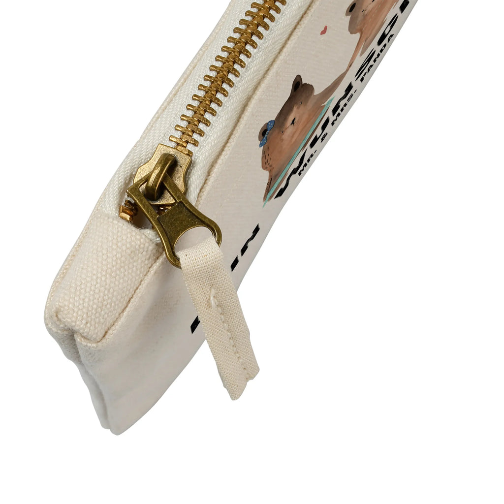 Personalisierte Schminktasche Bär Freundin Stiftetasche mit Wunschtext, Schminktasche Für Teenager Mit Namen, Make-Up Tasche Mit Name, Schminktasche Mit Fächern Personalisiert, Schminktasche Mit Muster Und Namen, Reise-Kosmetiktasche Mit Name, Aufbewahrung Für Schminke Mit Namen, Schminktäschchen Mit Initialen, Kulturbeutel Damen Personalisiert, Schminktasche Tiermotiv Mit Namen, Kosmetiktasche Zum Mitnehmen Mit Namen, Personalisierte Schminktasche, Schminkbeutel Mit Gravur, Schminktasche Groß Mit Wunschtext, Schminktasche Geschenk Personalisiert, Kosmetiktasche Für Handtasche Personalisiert, Schminktasche Mit Namen, Schminktasche Klein Personalisiert, Schminktasche Nachhaltig Mit Wunschtext, Schminktasche Für Mädchen Mit Wunschtext, Schminktasche Für Unterwegs Mit Wunschtext, Schminktasche Stoff Mit Namen, Schminktasche Zum Aufhängen Mit Name, Kosmetiktasche Organizer Mit Wunschtext, Schminktasche Mit Reißverschluss Und Namen, Schminktasche Mit Wunschtext, Schminktasche Blumen Mit Initialen, Schminktasche Für Unterwegs Mit Personalisierung, Schminktasche Leder Mit Gravur, Kosmetiktasche Personalisiert, Stifteaufbewahrung Personalisiert, Schminktasche Reise Mit Namen, Kosmetiktasche Damen Mit Namen, Teddy, Bär, Teddybär, Bär Freundin Beste Freund Liebe Liebesbeweis Verliebt Kumpel Kumpeliene