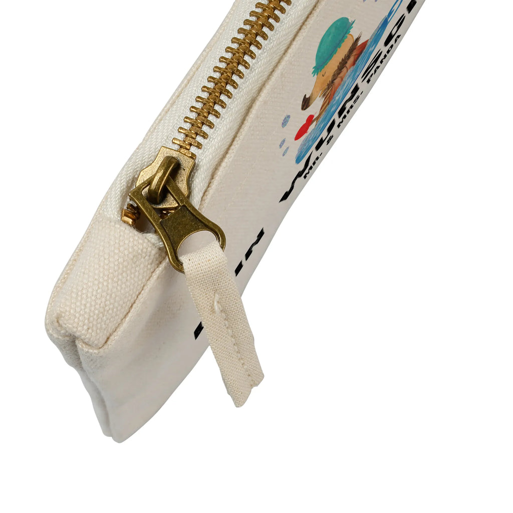 Personalisierte Schminktasche Nachtfalter Schaumbad Schminktasche Nachhaltig Mit Wunschtext, Schminktasche Klein Personalisiert, Stiftetasche mit Wunschtext, Schminktasche Mit Reißverschluss Und Namen, Kosmetiktasche Organizer Mit Wunschtext, Schminktasche Für Teenager Mit Namen, Schminkbeutel Mit Gravur, Schminktasche Zum Aufhängen Mit Name, Schminktasche Reise Mit Namen, Schminktäschchen Mit Initialen, Schminktasche Leder Mit Gravur, Kosmetiktasche Damen Mit Namen, Kosmetiktasche Zum Mitnehmen Mit Namen, Schminktasche Mit Fächern Personalisiert, Schminktasche Für Mädchen Mit Wunschtext, Aufbewahrung Für Schminke Mit Namen, Schminktasche Mit Muster Und Namen, Stifteaufbewahrung Personalisiert, Kulturbeutel Damen Personalisiert, Reise-Kosmetiktasche Mit Name, Kosmetiktasche Für Handtasche Personalisiert, Personalisierte Schminktasche, Schminktasche Mit Wunschtext, Make-Up Tasche Mit Name, Schminktasche Für Unterwegs Mit Wunschtext, Schminktasche Stoff Mit Namen, Schminktasche Geschenk Personalisiert, Kosmetiktasche Personalisiert, Schminktasche Blumen Mit Initialen, Schminktasche Mit Namen, Schminktasche Für Unterwegs Mit Personalisierung, Schminktasche Tiermotiv Mit Namen, Schminktasche Groß Mit Wunschtext, Lustige Sprüche, Tiere, Tiermotive, Gute Laune, WC, Bad, Träumen, Nachtfalter, Schaumbad, Tasse, Ziele, Zeitmanagement, Badezimmerdeko, Verträumt, Baden, Badezimmer