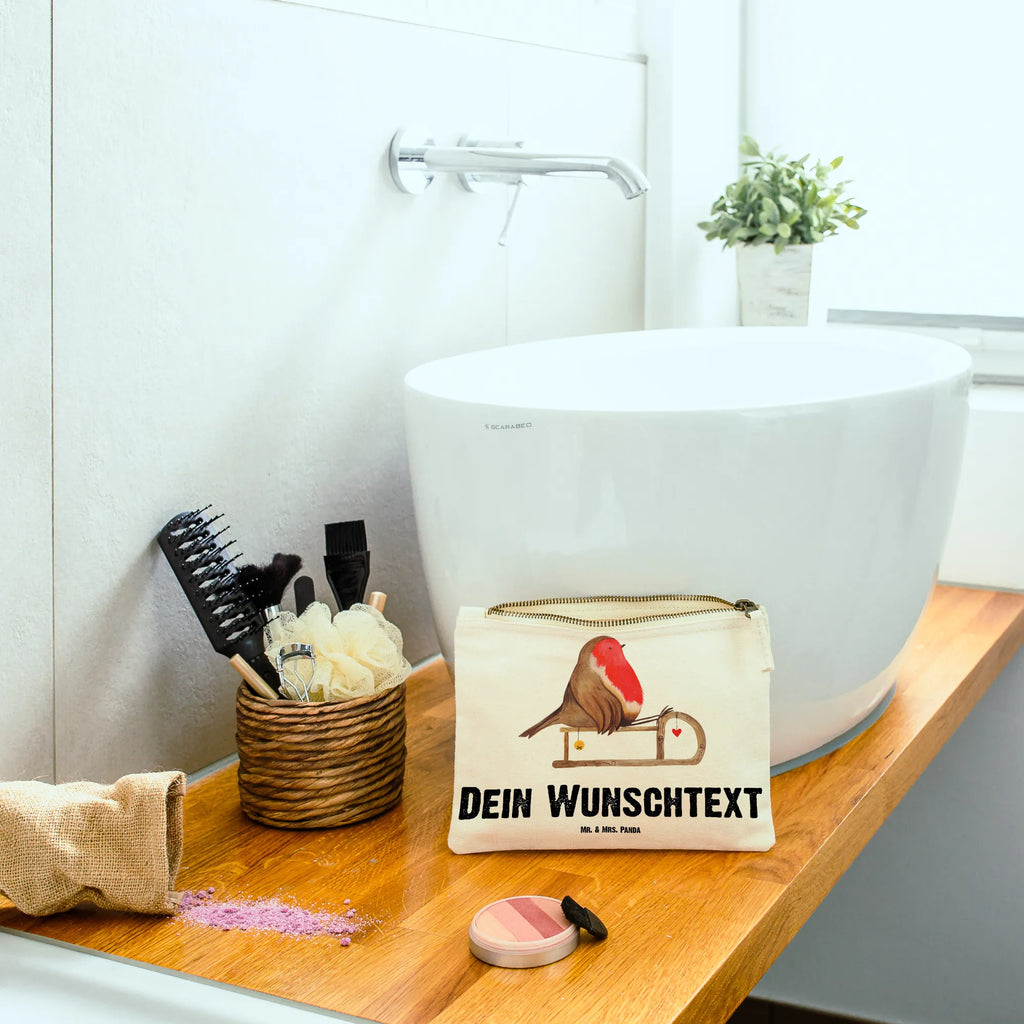 Personalisierte Schminktasche Rotkehlchen Schlitten Kosmetiktasche Für Handtasche Personalisiert, Schminktasche Für Unterwegs Mit Wunschtext, Make-Up Tasche Mit Name, Kulturbeutel Damen Personalisiert, Schminktasche Klein Personalisiert, Kosmetiktasche Organizer Mit Wunschtext, Schminktasche Mit Namen, Kosmetiktasche Personalisiert, Schminktasche Mit Muster Und Namen, Schminktasche Mit Wunschtext, Schminktasche Nachhaltig Mit Wunschtext, Schminktasche Mit Reißverschluss Und Namen, Schminktäschchen Mit Initialen, Stifteaufbewahrung Personalisiert, Schminktasche Tiermotiv Mit Namen, Schminktasche Groß Mit Wunschtext, Schminktasche Mit Fächern Personalisiert, Schminktasche Reise Mit Namen, Schminkbeutel Mit Gravur, Schminktasche Für Teenager Mit Namen, Aufbewahrung Für Schminke Mit Namen, Schminktasche Blumen Mit Initialen, Personalisierte Schminktasche, Kosmetiktasche Zum Mitnehmen Mit Namen, Stiftetasche mit Wunschtext, Schminktasche Geschenk Personalisiert, Schminktasche Für Unterwegs Mit Personalisierung, Schminktasche Zum Aufhängen Mit Name, Reise-Kosmetiktasche Mit Name, Schminktasche Leder Mit Gravur, Schminktasche Stoff Mit Namen, Schminktasche Für Mädchen Mit Wunschtext, Kosmetiktasche Damen Mit Namen, Winter, Weihnachten, Weihnachtsdeko, Nikolaus, Advent, Heiligabend, Wintermotiv, Vogel, Schlitten