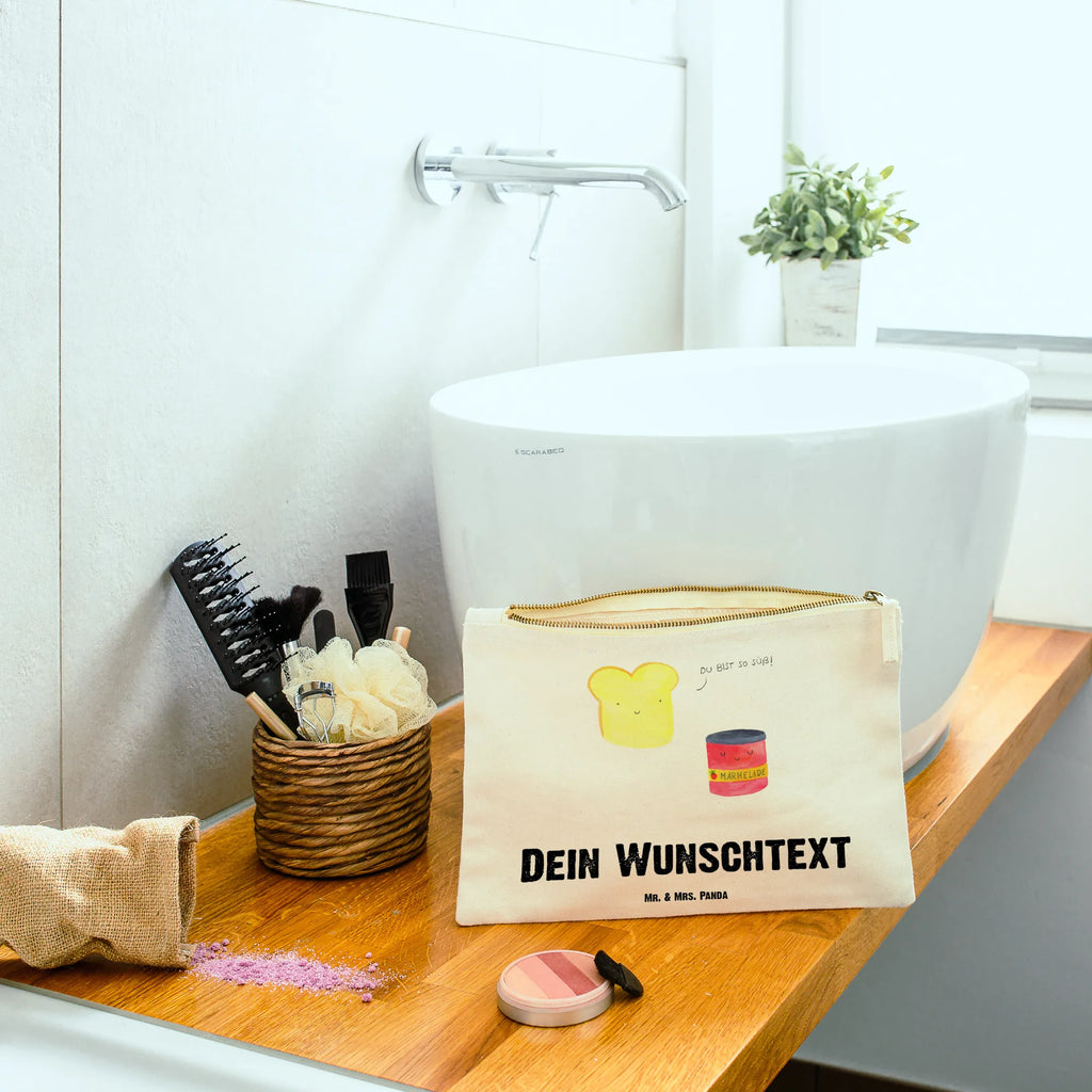 Personalisierte Schminktasche Toast Marmelade Kosmetiktasche Zum Mitnehmen Mit Namen, Schminktasche Mit Namen, Reise-Kosmetiktasche Mit Name, Aufbewahrung Für Schminke Mit Namen, Schminktasche Für Teenager Mit Namen, Personalisierte Schminktasche, Schminktasche Für Mädchen Mit Wunschtext, Kosmetiktasche Damen Mit Namen, Schminktasche Mit Reißverschluss Und Namen, Schminktasche Reise Mit Namen, Schminktasche Leder Mit Gravur, Kosmetiktasche Personalisiert, Stifteaufbewahrung Personalisiert, Kosmetiktasche Organizer Mit Wunschtext, Stiftetasche mit Wunschtext, Schminktäschchen Mit Initialen, Kulturbeutel Damen Personalisiert, Schminkbeutel Mit Gravur, Schminktasche Für Unterwegs Mit Personalisierung, Schminktasche Mit Fächern Personalisiert, Schminktasche Mit Muster Und Namen, Schminktasche Zum Aufhängen Mit Name, Schminktasche Groß Mit Wunschtext, Make-Up Tasche Mit Name, Schminktasche Mit Wunschtext, Schminktasche Nachhaltig Mit Wunschtext, Schminktasche Klein Personalisiert, Schminktasche Blumen Mit Initialen, Schminktasche Stoff Mit Namen, Schminktasche Geschenk Personalisiert, Kosmetiktasche Für Handtasche Personalisiert, Schminktasche Tiermotiv Mit Namen, Schminktasche Für Unterwegs Mit Wunschtext, Tiermotive, Gute Laune, lustige Sprüche, Tiere, Küche Deko, süße Postkarte, Toast, Dreamteam, Marmelade, Frühstück Einladung, Brot, Toastbrot, Küche Spruch, süß