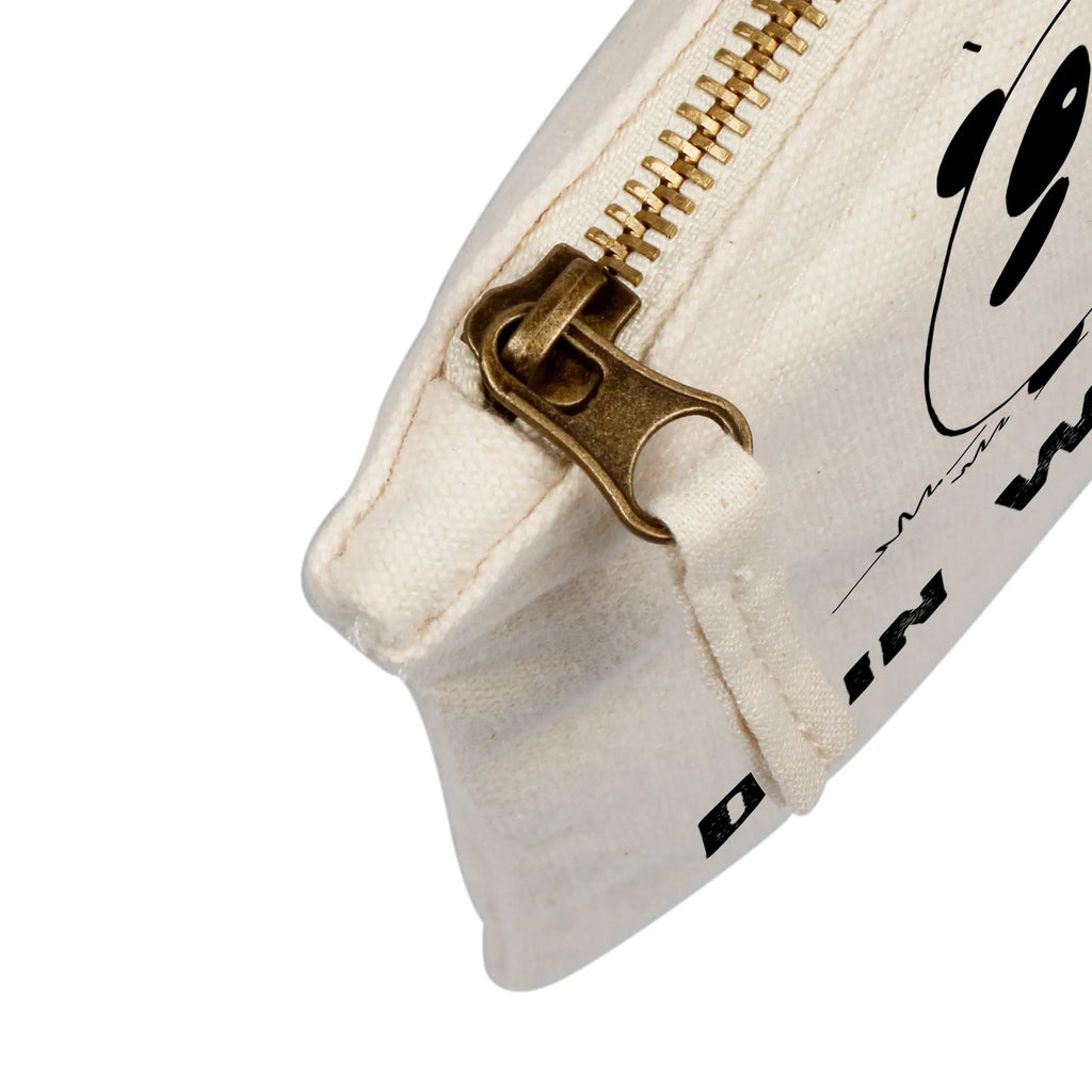 Personalisierte Schminktasche Panda Dankeschön Stiftetasche mit Wunschtext, Schminktäschchen Mit Initialen, Kosmetiktasche Zum Mitnehmen Mit Namen, Schminktasche Groß Mit Wunschtext, Schminktasche Für Teenager Mit Namen, Personalisierte Schminktasche, Kosmetiktasche Für Handtasche Personalisiert, Schminktasche Stoff Mit Namen, Schminktasche Klein Personalisiert, Schminktasche Für Mädchen Mit Wunschtext, Make-Up Tasche Mit Name, Kosmetiktasche Personalisiert, Schminktasche Mit Muster Und Namen, Stifteaufbewahrung Personalisiert, Schminktasche Nachhaltig Mit Wunschtext, Schminktasche Blumen Mit Initialen, Schminktasche Mit Reißverschluss Und Namen, Schminktasche Mit Wunschtext, Schminktasche Mit Namen, Schminktasche Reise Mit Namen, Kosmetiktasche Damen Mit Namen, Aufbewahrung Für Schminke Mit Namen, Schminktasche Leder Mit Gravur, Schminktasche Zum Aufhängen Mit Name, Kosmetiktasche Organizer Mit Wunschtext, Reise-Kosmetiktasche Mit Name, Kulturbeutel Damen Personalisiert, Schminktasche Geschenk Personalisiert, Schminktasche Tiermotiv Mit Namen, Schminkbeutel Mit Gravur, Schminktasche Für Unterwegs Mit Personalisierung, Schminktasche Für Unterwegs Mit Wunschtext, Schminktasche Mit Fächern Personalisiert