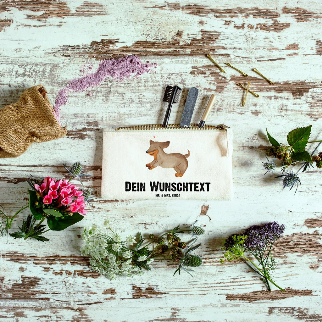 Personalisierte Schminktasche Hund Dackel Make-Up Tasche Mit Name, Schminktasche Blumen Mit Initialen, Schminktasche Mit Reißverschluss Und Namen, Schminktasche Reise Mit Namen, Schminktasche Nachhaltig Mit Wunschtext, Stifteaufbewahrung Personalisiert, Schminktasche Mit Wunschtext, Schminkbeutel Mit Gravur, Schminktasche Mit Muster Und Namen, Kulturbeutel Damen Personalisiert, Schminktasche Groß Mit Wunschtext, Schminktasche Für Teenager Mit Namen, Aufbewahrung Für Schminke Mit Namen, Kosmetiktasche Personalisiert, Schminktasche Zum Aufhängen Mit Name, Schminktäschchen Mit Initialen, Schminktasche Für Mädchen Mit Wunschtext, Schminktasche Mit Namen, Schminktasche Klein Personalisiert, Reise-Kosmetiktasche Mit Name, Personalisierte Schminktasche, Schminktasche Für Unterwegs Mit Personalisierung, Kosmetiktasche Für Handtasche Personalisiert, Schminktasche Für Unterwegs Mit Wunschtext, Schminktasche Stoff Mit Namen, Stiftetasche mit Wunschtext, Schminktasche Mit Fächern Personalisiert, Kosmetiktasche Zum Mitnehmen Mit Namen, Kosmetiktasche Damen Mit Namen, Schminktasche Geschenk Personalisiert, Schminktasche Leder Mit Gravur, Schminktasche Tiermotiv Mit Namen, Kosmetiktasche Organizer Mit Wunschtext, Hund, Hundemotiv, Haustier, Hunderasse, Tierliebhaber, Hundebesitzer, Sprüche, happy dog, Hunde, Dackel, Dachshund