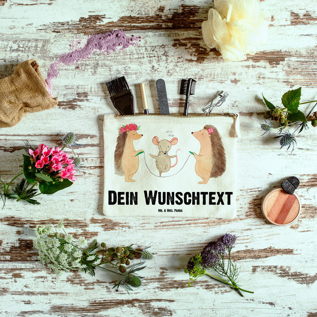 Personalised make-up bag Hedgehog skipping Schminktasche Reise Mit Namen, Schminktäschchen Mit Initialen, Kosmetiktasche Damen Mit Namen, Schminktasche Für Mädchen Mit Wunschtext, Schminktasche Leder Mit Gravur, Schminkbeutel Mit Gravur, Stiftetasche mit Wunschtext, Kosmetiktasche Personalisiert, Schminktasche Mit Fächern Personalisiert, Schminktasche Stoff Mit Namen, Schminktasche Mit Reißverschluss Und Namen, Schminktasche Tiermotiv Mit Namen, Kosmetiktasche Zum Mitnehmen Mit Namen, Schminktasche Nachhaltig Mit Wunschtext, Make-Up Tasche Mit Name, Schminktasche Groß Mit Wunschtext, Schminktasche Zum Aufhängen Mit Name, Schminktasche Blumen Mit Initialen, Kosmetiktasche Für Handtasche Personalisiert, Kosmetiktasche Organizer Mit Wunschtext, Schminktasche Für Teenager Mit Namen, Schminktasche Klein Personalisiert, Personalisierte Schminktasche, Aufbewahrung Für Schminke Mit Namen, Reise-Kosmetiktasche Mit Name, Schminktasche Für Unterwegs Mit Wunschtext, Kulturbeutel Damen Personalisiert, Schminktasche Geschenk Personalisiert, Schminktasche Für Unterwegs Mit Personalisierung, Stifteaufbewahrung Personalisiert, Schminktasche Mit Namen, Schminktasche Mit Wunschtext, Schminktasche Mit Muster Und Namen, Tiermotive, Gute Laune, lustige Sprüche, Tiere, Maus, Seilspringen, Kindergarten, Kinder, Igel, Seilhüpfen