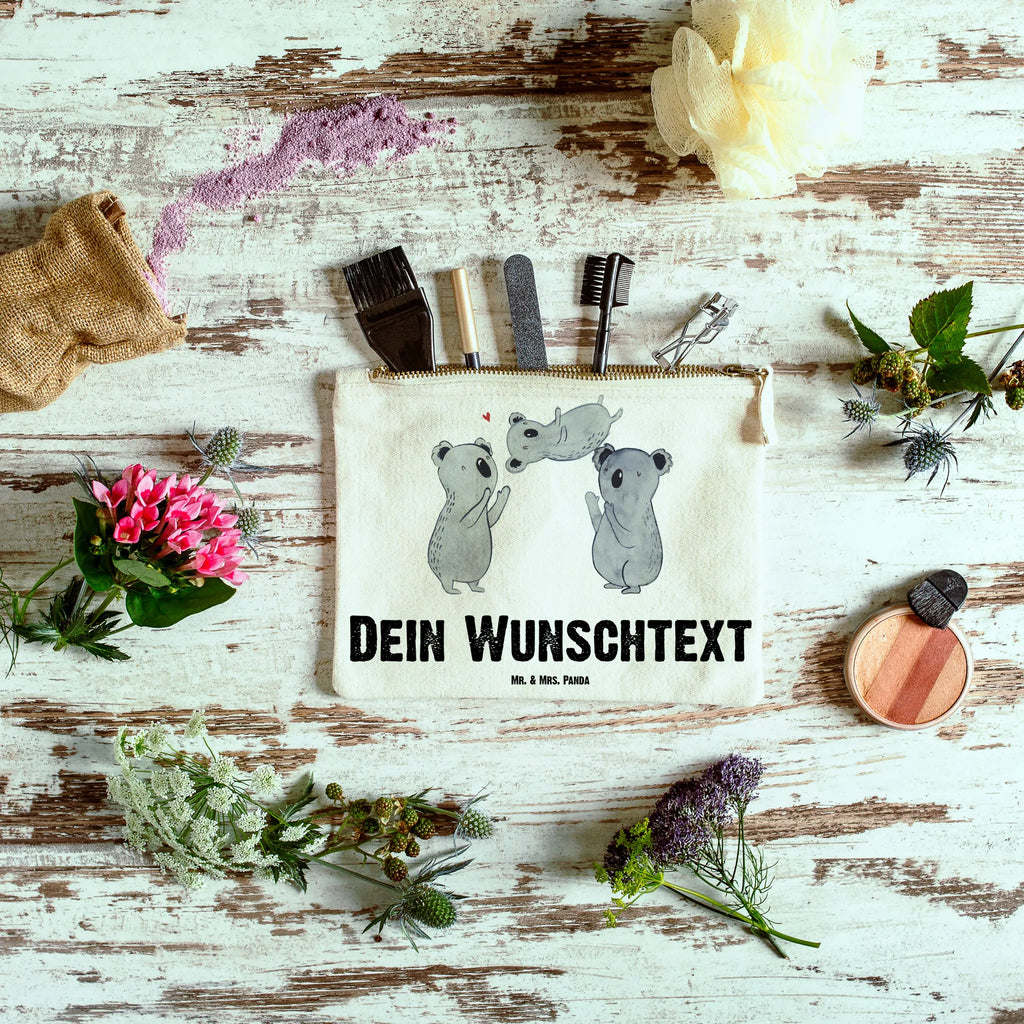 Personalisierte Schminktasche Koalas Feiern Schminktasche Nachhaltig Mit Wunschtext, Reise-Kosmetiktasche Mit Name, Kosmetiktasche Personalisiert, Schminktasche Für Mädchen Mit Wunschtext, Schminktasche Mit Muster Und Namen, Schminktasche Für Teenager Mit Namen, Stiftetasche mit Wunschtext, Schminktäschchen Mit Initialen, Schminktasche Für Unterwegs Mit Personalisierung, Aufbewahrung Für Schminke Mit Namen, Kulturbeutel Damen Personalisiert, Schminktasche Mit Reißverschluss Und Namen, Schminktasche Tiermotiv Mit Namen, Kosmetiktasche Damen Mit Namen, Schminktasche Für Unterwegs Mit Wunschtext, Schminktasche Zum Aufhängen Mit Name, Kosmetiktasche Zum Mitnehmen Mit Namen, Kosmetiktasche Organizer Mit Wunschtext, Schminktasche Blumen Mit Initialen, Schminktasche Mit Wunschtext, Make-Up Tasche Mit Name, Schminktasche Klein Personalisiert, Kosmetiktasche Für Handtasche Personalisiert, Schminkbeutel Mit Gravur, Stifteaufbewahrung Personalisiert, Schminktasche Mit Namen, Schminktasche Groß Mit Wunschtext, Personalisierte Schminktasche, Schminktasche Leder Mit Gravur, Schminktasche Stoff Mit Namen, Schminktasche Reise Mit Namen, Schminktasche Geschenk Personalisiert, Schminktasche Mit Fächern Personalisiert, Geschenk, Geburtstag, Geburtstagsgeschenk, Familie, Eltern, Herz, Liebe, Kind, Koala