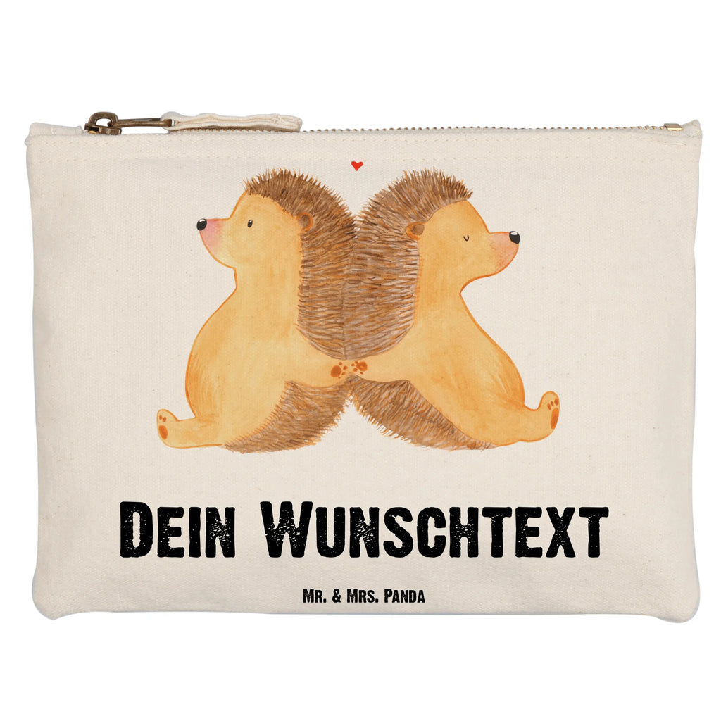 Personalisierte Schminktasche Igel händchenhaltend Kulturbeutel Damen Personalisiert, Schminktasche Geschenk Personalisiert, Schminktasche Klein Personalisiert, Schminktasche Groß Mit Wunschtext, Schminktasche Mit Wunschtext, Kosmetiktasche Damen Mit Namen, Schminktasche Reise Mit Namen, Kosmetiktasche Für Handtasche Personalisiert, Schminktasche Nachhaltig Mit Wunschtext, Schminktasche Für Teenager Mit Namen, Schminktäschchen Mit Initialen, Kosmetiktasche Personalisiert, Schminktasche Für Unterwegs Mit Personalisierung, Stifteaufbewahrung Personalisiert, Schminktasche Für Unterwegs Mit Wunschtext, Schminktasche Blumen Mit Initialen, Schminkbeutel Mit Gravur, Schminktasche Mit Muster Und Namen, Schminktasche Für Mädchen Mit Wunschtext, Schminktasche Mit Fächern Personalisiert, Aufbewahrung Für Schminke Mit Namen, Make-Up Tasche Mit Name, Schminktasche Stoff Mit Namen, Kosmetiktasche Zum Mitnehmen Mit Namen, Reise-Kosmetiktasche Mit Name, Stiftetasche mit Wunschtext, Schminktasche Zum Aufhängen Mit Name, Schminktasche Mit Namen, Schminktasche Mit Reißverschluss Und Namen, Schminktasche Tiermotiv Mit Namen, Kosmetiktasche Organizer Mit Wunschtext, Schminktasche Leder Mit Gravur, Personalisierte Schminktasche, Freundin, Freund, Liebe, Liebesgeschenk, Jahrestag, Verlobung, Partner, Ehemann, Ehefrau, Heiraten, Heiratsantrag, Hocheitstag, Lieblingsmensch, Liebesbeweis, Hand in Hand, Hochzeit, Liebesbotschaft, Igel, Geschenk für Zwei, Gemeinsamkeit, Igelliebe, Love, Große Liebe