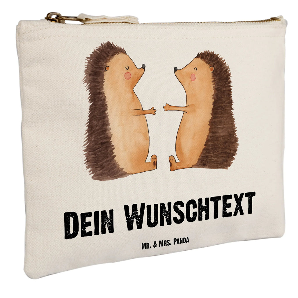 Personalisierte Schminktasche Igel Liebe Kosmetiktasche Zum Mitnehmen Mit Namen, Personalisierte Schminktasche, Schminktasche Stoff Mit Namen, Schminktasche Zum Aufhängen Mit Name, Kosmetiktasche Damen Mit Namen, Schminktasche Mit Fächern Personalisiert, Schminktasche Geschenk Personalisiert, Kosmetiktasche Personalisiert, Schminktäschchen Mit Initialen, Schminktasche Groß Mit Wunschtext, Reise-Kosmetiktasche Mit Name, Schminktasche Für Mädchen Mit Wunschtext, Schminktasche Mit Muster Und Namen, Schminktasche Blumen Mit Initialen, Schminkbeutel Mit Gravur, Kosmetiktasche Organizer Mit Wunschtext, Schminktasche Nachhaltig Mit Wunschtext, Schminktasche Reise Mit Namen, Kulturbeutel Damen Personalisiert, Schminktasche Klein Personalisiert, Kosmetiktasche Für Handtasche Personalisiert, Make-Up Tasche Mit Name, Schminktasche Tiermotiv Mit Namen, Aufbewahrung Für Schminke Mit Namen, Schminktasche Für Teenager Mit Namen, Schminktasche Mit Reißverschluss Und Namen, Schminktasche Mit Wunschtext, Stiftetasche mit Wunschtext, Schminktasche Für Unterwegs Mit Personalisierung, Schminktasche Mit Namen, Stifteaufbewahrung Personalisiert, Schminktasche Für Unterwegs Mit Wunschtext, Schminktasche Leder Mit Gravur, Liebe, Partner, Freund, Freundin, Ehemann, Ehefrau, Heiraten, Verlobung, Heiratsantrag, Liebesgeschenk, Jahrestag, Hocheitstag, Verliebt, Liebesbeweis, Igel, Verlobt, Verheiratet, Hochzeit, Hochzeitstag, Geschenk