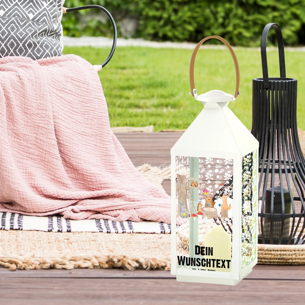 Personalisierte Deko Laterne Waldtiere Picknick Hängelaterne Mit Namensgravur, Landhausstil-Laterne Mit Namen, Holzlaterne Mit Namensdruck, Beleuchtete Laterne Mit Namen, Pastellfarbene Laterne Mit Namensdruck, Laterne Mit Sternenmuster Und Namen, Laterne Mit Griff Und Wunschname, Dekolaterne Mit Wunschname, Skandinavische Laterne Mit Namen, Rustikale Laterne Mit Namensgravur, Metalllaterne Mit Namen, Motivlaterne Mit Namensgravur, XXL-Laterne Mit Wunschname, Stellbare Laterne Mit Namen, Moderne Laterne Mit Namen, Deko Laterne, Spiegelglas-Laterne Mit Namensdruck, Gartenlaterne Personalisiert, Wetterfeste Laterne Mit Wunschname, Windlicht, Laterne Mit Blumenmotiv Und Wunschname, LED-Laterne Mit Namensgravur, Hängeleuchte, Innenraum-Laterne Mit Namen, Lichterlaterne Mit Wunschname, Laternen-Set Personalisiert, Kleine Laterne Mit Namensdruck, Windlichtlaterne Mit Namensgravur, Personalisierte Deko Laterne, Terrasse-Laterne Mit Wunschnamen, Deko Laterne Mit Namen, Hängelaterne Deko Mit Namen, Lichterkettenlaterne Mit Namen, Klassische Laterne Mit Namensgravur, Romantische Laterne Mit Wunschname, Minimalistische Laterne Mit Namen, Metall Laterne, Orientalische Laterne Mit Namensdruck, Glaslaterne Mit Wunschname, Laternenwindlicht Mit Namen, Shabby-Chic-Laterne Mit Wunschname, Outdoor-Laterne Mit Wunschname, Vintage-Laterne Personalisiert, Tischlaterne Mit Wunschname, Weiße Laterne Mit Wunschname, Leuchten, Laterne Deko Mit Namen, Kerzenlaterne Mit Namensdruck, Teelichthalter Laterne Mit Wunschname, Maritim-Laterne Mit Wunschname, Lustige Sprüche, Tiere, Tiermotive, Gute Laune, Wald, Eichhörnchen, Waldtiere, Igel, Hase, Picknick, Maus, Fuchs