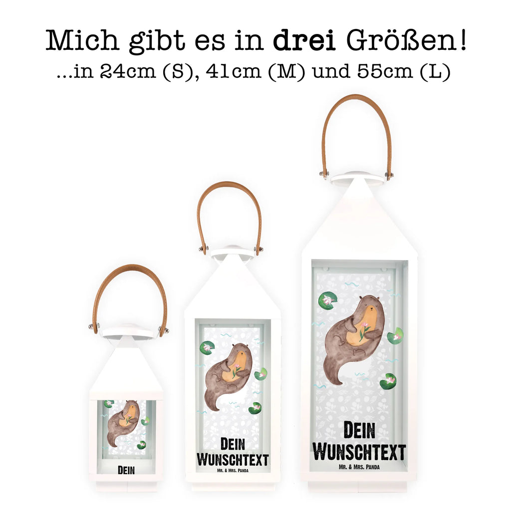 Personalisierte Deko Laterne Otter mit Seerose Pastellfarbene Laterne Mit Namensdruck, Holzlaterne Mit Namensdruck, Gartenlaterne Personalisiert, Lichterkettenlaterne Mit Namen, Laterne Mit Griff Und Wunschname, XXL-Laterne Mit Wunschname, Glaslaterne Mit Wunschname, Teelichthalter Laterne Mit Wunschname, Kleine Laterne Mit Namensdruck, Windlichtlaterne Mit Namensgravur, Dekolaterne Mit Wunschname, Klassische Laterne Mit Namensgravur, Outdoor-Laterne Mit Wunschname, Weiße Laterne Mit Wunschname, Personalisierte Deko Laterne, Hängelaterne Mit Namensgravur, Minimalistische Laterne Mit Namen, Hängeleuchte, Kerzenlaterne Mit Namensdruck, Landhausstil-Laterne Mit Namen, Laterne Deko Mit Namen, Laterne Mit Sternenmuster Und Namen, Leuchten, Deko Laterne Mit Namen, Tischlaterne Mit Wunschname, Terrasse-Laterne Mit Wunschnamen, Metall Laterne, Vintage-Laterne Personalisiert, Shabby-Chic-Laterne Mit Wunschname, Beleuchtete Laterne Mit Namen, Romantische Laterne Mit Wunschname, Lichterlaterne Mit Wunschname, Orientalische Laterne Mit Namensdruck, Laternenwindlicht Mit Namen, Spiegelglas-Laterne Mit Namensdruck, LED-Laterne Mit Namensgravur, Rustikale Laterne Mit Namensgravur, Deko Laterne, Laternen-Set Personalisiert, Laterne Mit Blumenmotiv Und Wunschname, Wetterfeste Laterne Mit Wunschname, Maritim-Laterne Mit Wunschname, Hängelaterne Deko Mit Namen, Skandinavische Laterne Mit Namen, Stellbare Laterne Mit Namen, Windlicht, Metalllaterne Mit Namen, Motivlaterne Mit Namensgravur, Moderne Laterne Mit Namen, Innenraum-Laterne Mit Namen, Otter, Fischotter, Seeotter, Otter Seeotter See Otter