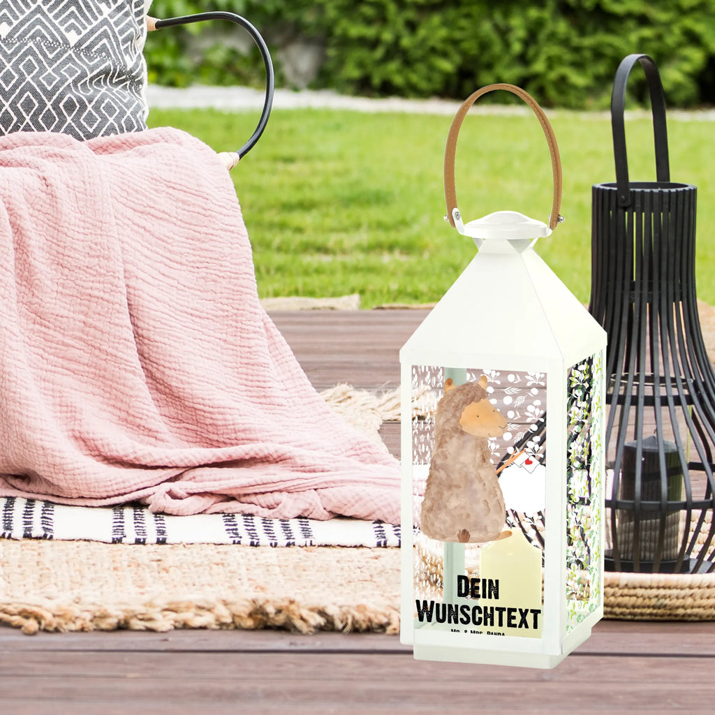 Personalisierte Deko Laterne Alpaka Fahne Lichterkettenlaterne Mit Namen, Outdoor-Laterne Mit Wunschname, Laternenwindlicht Mit Namen, Shabby-Chic-Laterne Mit Wunschname, Laterne Mit Griff Und Wunschname, Hängelaterne Mit Namensgravur, Metalllaterne Mit Namen, Moderne Laterne Mit Namen, LED-Laterne Mit Namensgravur, Laterne Deko Mit Namen, Beleuchtete Laterne Mit Namen, Laterne Mit Sternenmuster Und Namen, Spiegelglas-Laterne Mit Namensdruck, Personalisierte Deko Laterne, Skandinavische Laterne Mit Namen, Maritim-Laterne Mit Wunschname, Vintage-Laterne Personalisiert, Orientalische Laterne Mit Namensdruck, Holzlaterne Mit Namensdruck, Deko Laterne Mit Namen, Weiße Laterne Mit Wunschname, Windlichtlaterne Mit Namensgravur, Wetterfeste Laterne Mit Wunschname, Tischlaterne Mit Wunschname, Romantische Laterne Mit Wunschname, XXL-Laterne Mit Wunschname, Stellbare Laterne Mit Namen, Laterne Mit Blumenmotiv Und Wunschname, Glaslaterne Mit Wunschname, Dekolaterne Mit Wunschname, Klassische Laterne Mit Namensgravur, Lichterlaterne Mit Wunschname, Landhausstil-Laterne Mit Namen, Rustikale Laterne Mit Namensgravur, Motivlaterne Mit Namensgravur, Gartenlaterne Personalisiert, Kleine Laterne Mit Namensdruck, Innenraum-Laterne Mit Namen, Minimalistische Laterne Mit Namen, Laternen-Set Personalisiert, Pastellfarbene Laterne Mit Namensdruck, Terrasse-Laterne Mit Wunschnamen, Kerzenlaterne Mit Namensdruck, Teelichthalter Laterne Mit Wunschname, Hängelaterne Deko Mit Namen, Alpaka, Lama, Lamas, Liebe, Alpakas