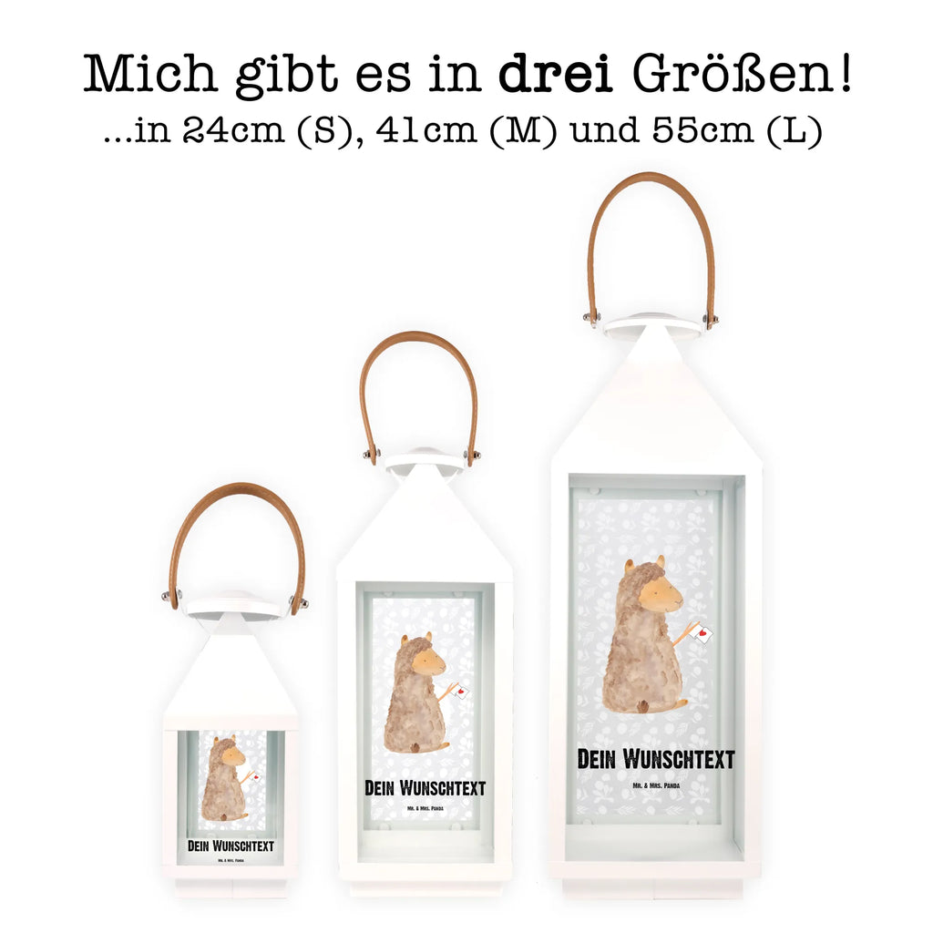 Personalisierte Deko Laterne Alpaka Fahne Lichterkettenlaterne Mit Namen, Outdoor-Laterne Mit Wunschname, Laternenwindlicht Mit Namen, Shabby-Chic-Laterne Mit Wunschname, Laterne Mit Griff Und Wunschname, Hängelaterne Mit Namensgravur, Metalllaterne Mit Namen, Moderne Laterne Mit Namen, LED-Laterne Mit Namensgravur, Laterne Deko Mit Namen, Beleuchtete Laterne Mit Namen, Laterne Mit Sternenmuster Und Namen, Spiegelglas-Laterne Mit Namensdruck, Personalisierte Deko Laterne, Skandinavische Laterne Mit Namen, Maritim-Laterne Mit Wunschname, Vintage-Laterne Personalisiert, Orientalische Laterne Mit Namensdruck, Holzlaterne Mit Namensdruck, Deko Laterne Mit Namen, Weiße Laterne Mit Wunschname, Windlichtlaterne Mit Namensgravur, Wetterfeste Laterne Mit Wunschname, Tischlaterne Mit Wunschname, Romantische Laterne Mit Wunschname, XXL-Laterne Mit Wunschname, Stellbare Laterne Mit Namen, Laterne Mit Blumenmotiv Und Wunschname, Glaslaterne Mit Wunschname, Dekolaterne Mit Wunschname, Klassische Laterne Mit Namensgravur, Lichterlaterne Mit Wunschname, Landhausstil-Laterne Mit Namen, Rustikale Laterne Mit Namensgravur, Motivlaterne Mit Namensgravur, Gartenlaterne Personalisiert, Kleine Laterne Mit Namensdruck, Innenraum-Laterne Mit Namen, Minimalistische Laterne Mit Namen, Laternen-Set Personalisiert, Pastellfarbene Laterne Mit Namensdruck, Terrasse-Laterne Mit Wunschnamen, Kerzenlaterne Mit Namensdruck, Teelichthalter Laterne Mit Wunschname, Hängelaterne Deko Mit Namen, Alpaka, Lama, Lamas, Liebe, Alpakas