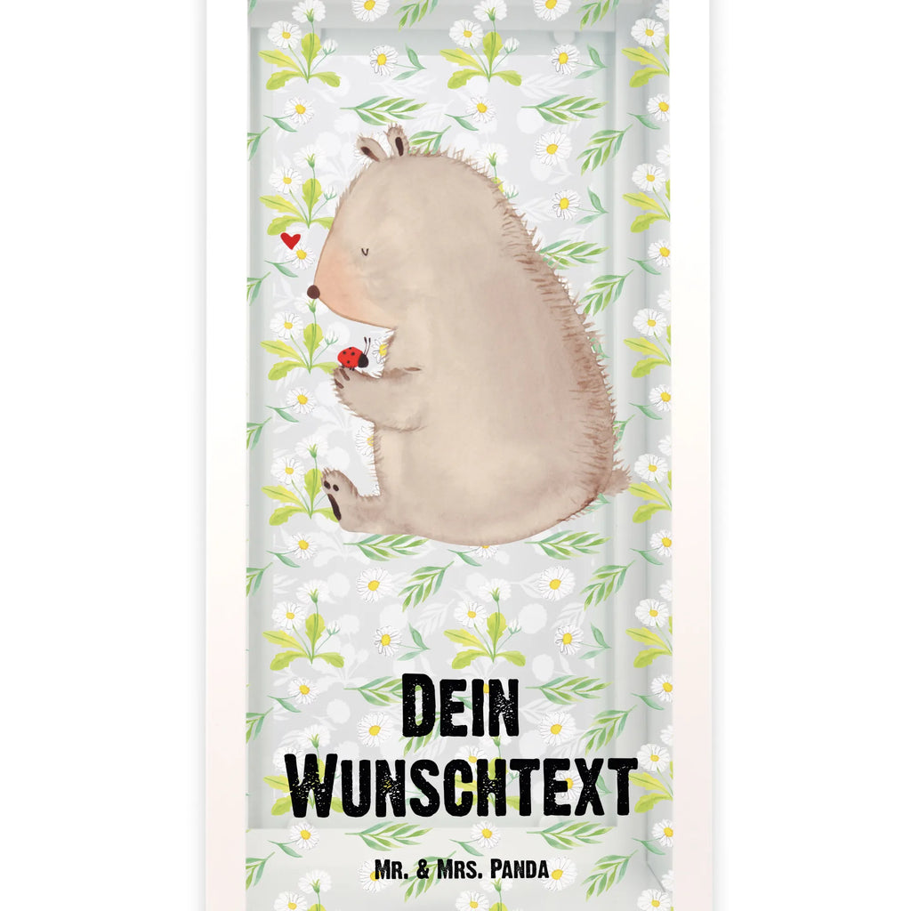 Personalisierte Deko Laterne Bär mit Marienkäfer Innenraum-Laterne Mit Namen, Skandinavische Laterne Mit Namen, Deko Laterne, LED-Laterne Mit Namensgravur, Laterne Deko Mit Namen, Gartenlaterne Personalisiert, Metalllaterne Mit Namen, Tischlaterne Mit Wunschname, Lichterlaterne Mit Wunschname, Stellbare Laterne Mit Namen, Lichterkettenlaterne Mit Namen, Laterne Mit Blumenmotiv Und Wunschname, Hängeleuchte, Moderne Laterne Mit Namen, Kerzenlaterne Mit Namensdruck, Vintage-Laterne Personalisiert, Romantische Laterne Mit Wunschname, Wetterfeste Laterne Mit Wunschname, Minimalistische Laterne Mit Namen, Pastellfarbene Laterne Mit Namensdruck, Leuchten, Weiße Laterne Mit Wunschname, Beleuchtete Laterne Mit Namen, Hängelaterne Mit Namensgravur, Klassische Laterne Mit Namensgravur, XXL-Laterne Mit Wunschname, Dekolaterne Mit Wunschname, Kleine Laterne Mit Namensdruck, Teelichthalter Laterne Mit Wunschname, Glaslaterne Mit Wunschname, Landhausstil-Laterne Mit Namen, Rustikale Laterne Mit Namensgravur, Maritim-Laterne Mit Wunschname, Spiegelglas-Laterne Mit Namensdruck, Laterne Mit Griff Und Wunschname, Windlicht, Personalisierte Deko Laterne, Windlichtlaterne Mit Namensgravur, Holzlaterne Mit Namensdruck, Deko Laterne Mit Namen, Laternenwindlicht Mit Namen, Motivlaterne Mit Namensgravur, Laternen-Set Personalisiert, Metall Laterne, Shabby-Chic-Laterne Mit Wunschname, Orientalische Laterne Mit Namensdruck, Laterne Mit Sternenmuster Und Namen, Outdoor-Laterne Mit Wunschname, Hängelaterne Deko Mit Namen, Terrasse-Laterne Mit Wunschnamen, Teddy, Bär, Teddybär, Liebe, Das Leben Ist schön, Freiheit, Motivation, Marienkäfer