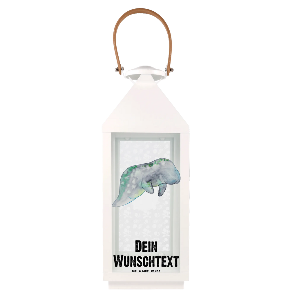 Personalisierte Deko Laterne Seekuh chillt Klassische Laterne Mit Namensgravur, Metalllaterne Mit Namen, Hängelaterne Mit Namensgravur, Deko Laterne Mit Namen, Spiegelglas-Laterne Mit Namensdruck, Orientalische Laterne Mit Namensdruck, Lichterkettenlaterne Mit Namen, Windlichtlaterne Mit Namensgravur, Personalisierte Deko Laterne, Holzlaterne Mit Namensdruck, Pastellfarbene Laterne Mit Namensdruck, Beleuchtete Laterne Mit Namen, XXL-Laterne Mit Wunschname, Metall Laterne, Wetterfeste Laterne Mit Wunschname, Innenraum-Laterne Mit Namen, Gartenlaterne Personalisiert, Windlicht, Teelichthalter Laterne Mit Wunschname, Outdoor-Laterne Mit Wunschname, Hängeleuchte, Glaslaterne Mit Wunschname, Kleine Laterne Mit Namensdruck, Landhausstil-Laterne Mit Namen, LED-Laterne Mit Namensgravur, Tischlaterne Mit Wunschname, Romantische Laterne Mit Wunschname, Deko Laterne, Laternenwindlicht Mit Namen, Vintage-Laterne Personalisiert, Rustikale Laterne Mit Namensgravur, Shabby-Chic-Laterne Mit Wunschname, Laterne Mit Blumenmotiv Und Wunschname, Kerzenlaterne Mit Namensdruck, Leuchten, Weiße Laterne Mit Wunschname, Maritim-Laterne Mit Wunschname, Laterne Deko Mit Namen, Laterne Mit Griff Und Wunschname, Terrasse-Laterne Mit Wunschnamen, Moderne Laterne Mit Namen, Minimalistische Laterne Mit Namen, Lichterlaterne Mit Wunschname, Skandinavische Laterne Mit Namen, Motivlaterne Mit Namensgravur, Laternen-Set Personalisiert, Laterne Mit Sternenmuster Und Namen, Stellbare Laterne Mit Namen, Hängelaterne Deko Mit Namen, Dekolaterne Mit Wunschname, Meer, Urlaub, Meerestiere, Seekuh, Seekühe, Zucker, Diät, Essen, Abnehmen, Diätwahn, Süßigkeiten