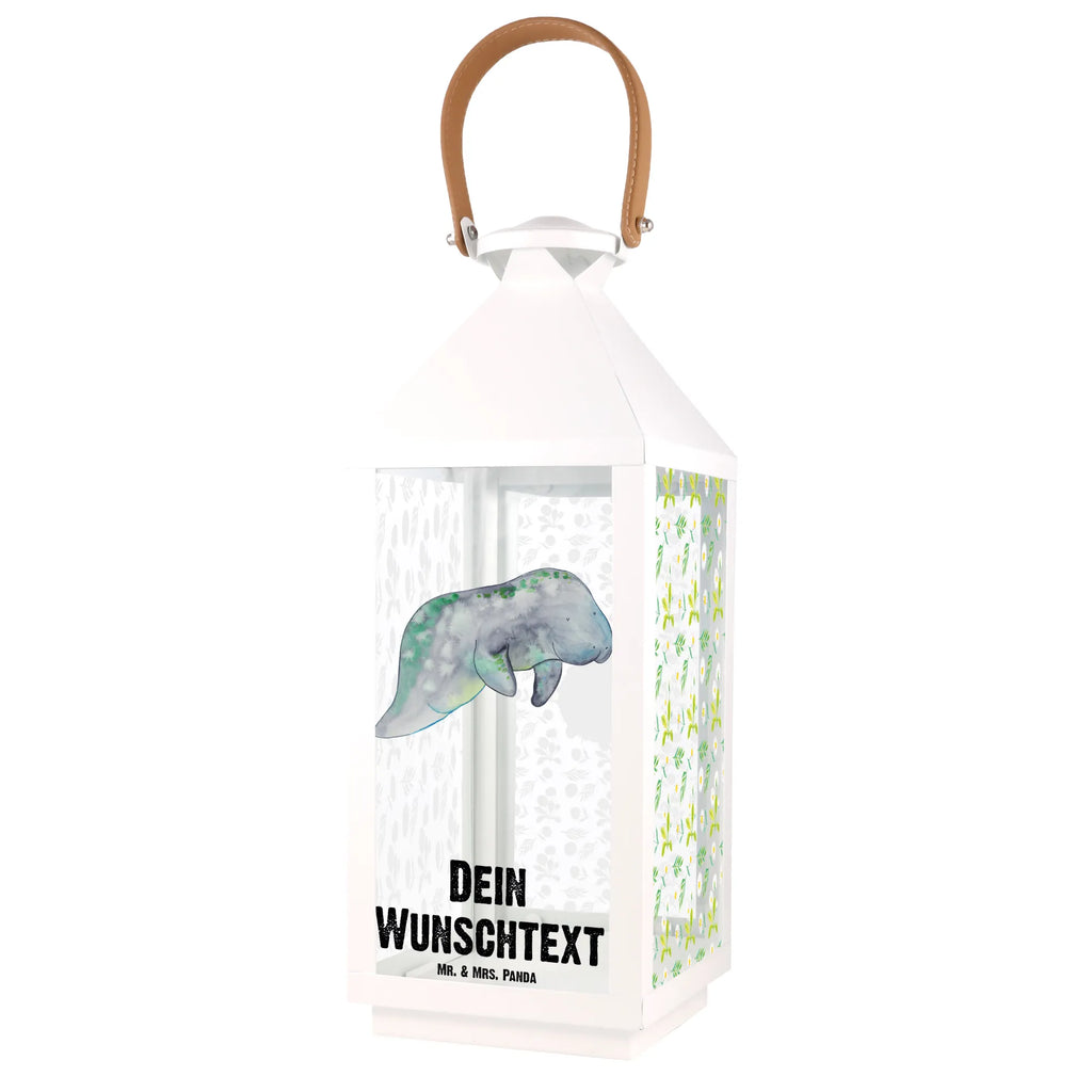 Personalisierte Deko Laterne Seekuh chillt Klassische Laterne Mit Namensgravur, Metalllaterne Mit Namen, Hängelaterne Mit Namensgravur, Deko Laterne Mit Namen, Spiegelglas-Laterne Mit Namensdruck, Orientalische Laterne Mit Namensdruck, Lichterkettenlaterne Mit Namen, Windlichtlaterne Mit Namensgravur, Personalisierte Deko Laterne, Holzlaterne Mit Namensdruck, Pastellfarbene Laterne Mit Namensdruck, Beleuchtete Laterne Mit Namen, XXL-Laterne Mit Wunschname, Metall Laterne, Wetterfeste Laterne Mit Wunschname, Innenraum-Laterne Mit Namen, Gartenlaterne Personalisiert, Windlicht, Teelichthalter Laterne Mit Wunschname, Outdoor-Laterne Mit Wunschname, Hängeleuchte, Glaslaterne Mit Wunschname, Kleine Laterne Mit Namensdruck, Landhausstil-Laterne Mit Namen, LED-Laterne Mit Namensgravur, Tischlaterne Mit Wunschname, Romantische Laterne Mit Wunschname, Deko Laterne, Laternenwindlicht Mit Namen, Vintage-Laterne Personalisiert, Rustikale Laterne Mit Namensgravur, Shabby-Chic-Laterne Mit Wunschname, Laterne Mit Blumenmotiv Und Wunschname, Kerzenlaterne Mit Namensdruck, Leuchten, Weiße Laterne Mit Wunschname, Maritim-Laterne Mit Wunschname, Laterne Deko Mit Namen, Laterne Mit Griff Und Wunschname, Terrasse-Laterne Mit Wunschnamen, Moderne Laterne Mit Namen, Minimalistische Laterne Mit Namen, Lichterlaterne Mit Wunschname, Skandinavische Laterne Mit Namen, Motivlaterne Mit Namensgravur, Laternen-Set Personalisiert, Laterne Mit Sternenmuster Und Namen, Stellbare Laterne Mit Namen, Hängelaterne Deko Mit Namen, Dekolaterne Mit Wunschname, Meer, Urlaub, Meerestiere, Seekuh, Seekühe, Zucker, Diät, Essen, Abnehmen, Diätwahn, Süßigkeiten