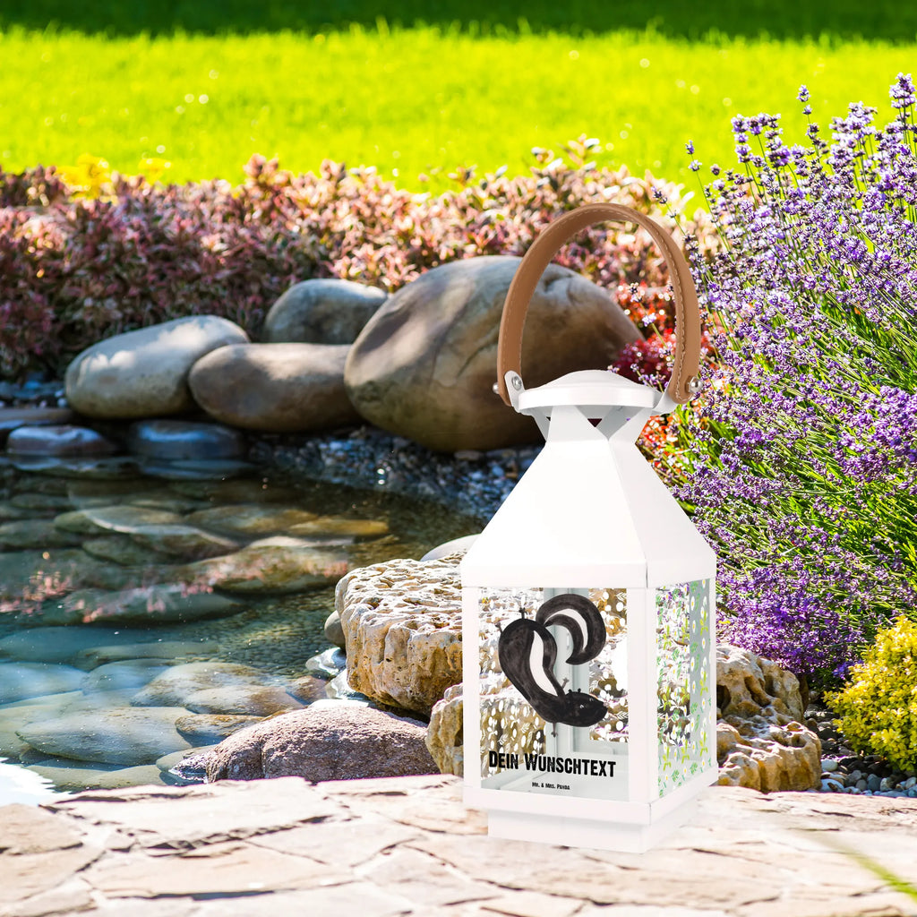 Personalisierte Deko Laterne Stinktier Handstand Innenraum-Laterne Mit Namen, XXL-Laterne Mit Wunschname, Laterne Mit Blumenmotiv Und Wunschname, Moderne Laterne Mit Namen, Hängelaterne Mit Namensgravur, Gartenlaterne Personalisiert, Spiegelglas-Laterne Mit Namensdruck, Orientalische Laterne Mit Namensdruck, Beleuchtete Laterne Mit Namen, Landhausstil-Laterne Mit Namen, Glaslaterne Mit Wunschname, Hängelaterne Deko Mit Namen, Stellbare Laterne Mit Namen, Laternenwindlicht Mit Namen, Skandinavische Laterne Mit Namen, Maritim-Laterne Mit Wunschname, Holzlaterne Mit Namensdruck, Rustikale Laterne Mit Namensgravur, LED-Laterne Mit Namensgravur, Romantische Laterne Mit Wunschname, Laterne Mit Sternenmuster Und Namen, Vintage-Laterne Personalisiert, Minimalistische Laterne Mit Namen, Deko Laterne Mit Namen, Shabby-Chic-Laterne Mit Wunschname, Motivlaterne Mit Namensgravur, Weiße Laterne Mit Wunschname, Laternen-Set Personalisiert, Personalisierte Deko Laterne, Metalllaterne Mit Namen, Wetterfeste Laterne Mit Wunschname, Terrasse-Laterne Mit Wunschnamen, Laterne Mit Griff Und Wunschname, Lichterkettenlaterne Mit Namen, Pastellfarbene Laterne Mit Namensdruck, Laterne Deko Mit Namen, Outdoor-Laterne Mit Wunschname, Teelichthalter Laterne Mit Wunschname, Lichterlaterne Mit Wunschname, Kerzenlaterne Mit Namensdruck, Dekolaterne Mit Wunschname, Tischlaterne Mit Wunschname, Klassische Laterne Mit Namensgravur, Windlichtlaterne Mit Namensgravur, Kleine Laterne Mit Namensdruck, Stinktier, Skunk, Raubtier, Stinker, verpielt, Kind, Wildtier, Stinki, Spielplatz