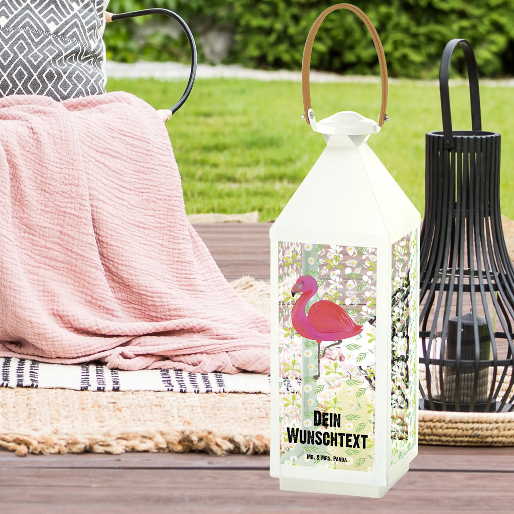 Personalisierte Deko Laterne Flamingo classic Metall Laterne, Windlicht, Skandinavische Laterne Mit Namen, Deko Laterne Mit Namen, Orientalische Laterne Mit Namensdruck, LED-Laterne Mit Namensgravur, Leuchten, Beleuchtete Laterne Mit Namen, Hängelaterne Deko Mit Namen, XXL-Laterne Mit Wunschname, Laternen-Set Personalisiert, Rustikale Laterne Mit Namensgravur, Pastellfarbene Laterne Mit Namensdruck, Spiegelglas-Laterne Mit Namensdruck, Maritim-Laterne Mit Wunschname, Lichterlaterne Mit Wunschname, Metalllaterne Mit Namen, Terrasse-Laterne Mit Wunschnamen, Stellbare Laterne Mit Namen, Minimalistische Laterne Mit Namen, Gartenlaterne Personalisiert, Innenraum-Laterne Mit Namen, Laterne Mit Blumenmotiv Und Wunschname, Klassische Laterne Mit Namensgravur, Holzlaterne Mit Namensdruck, Teelichthalter Laterne Mit Wunschname, Dekolaterne Mit Wunschname, Outdoor-Laterne Mit Wunschname, Landhausstil-Laterne Mit Namen, Vintage-Laterne Personalisiert, Laterne Mit Griff Und Wunschname, Romantische Laterne Mit Wunschname, Deko Laterne, Lichterkettenlaterne Mit Namen, Tischlaterne Mit Wunschname, Weiße Laterne Mit Wunschname, Laterne Mit Sternenmuster Und Namen, Hängelaterne Mit Namensgravur, Laterne Deko Mit Namen, Kerzenlaterne Mit Namensdruck, Hängeleuchte, Motivlaterne Mit Namensgravur, Windlichtlaterne Mit Namensgravur, Personalisierte Deko Laterne, Kleine Laterne Mit Namensdruck, Laternenwindlicht Mit Namen, Moderne Laterne Mit Namen, Wetterfeste Laterne Mit Wunschname, Shabby-Chic-Laterne Mit Wunschname, Glaslaterne Mit Wunschname, Flamingo, Geschwister, Tochter, Außenseiter, Sohn, Ich, Stolz, für Mich, Freundin, Spruch, Selbstliebe, Freundinnen, Einzigartig