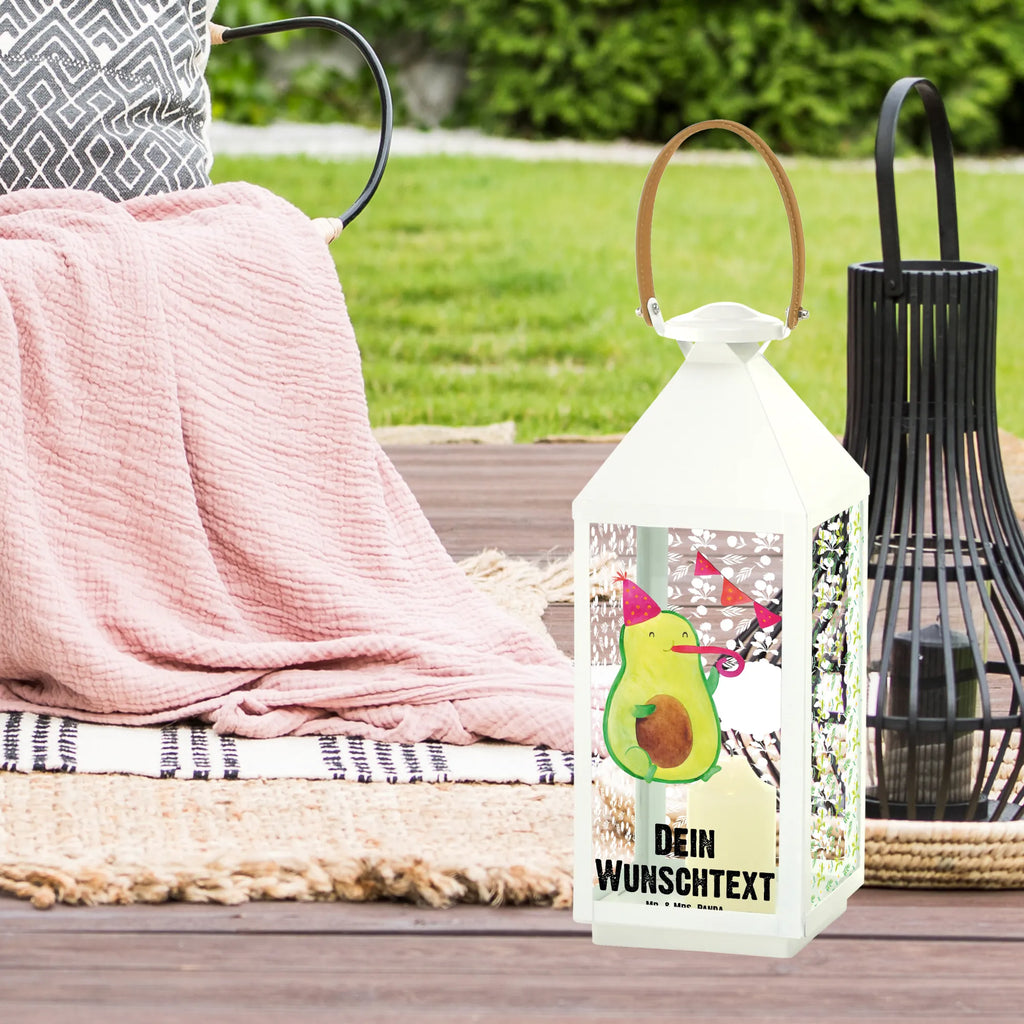 Personalisierte Deko Laterne Avocado Party Landhausstil-Laterne Mit Namen, Outdoor-Laterne Mit Wunschname, Lichterkettenlaterne Mit Namen, Spiegelglas-Laterne Mit Namensdruck, Innenraum-Laterne Mit Namen, Hängelaterne Deko Mit Namen, Romantische Laterne Mit Wunschname, Weiße Laterne Mit Wunschname, Orientalische Laterne Mit Namensdruck, Laternenwindlicht Mit Namen, Dekolaterne Mit Wunschname, Wetterfeste Laterne Mit Wunschname, XXL-Laterne Mit Wunschname, Beleuchtete Laterne Mit Namen, Vintage-Laterne Personalisiert, Maritim-Laterne Mit Wunschname, Terrasse-Laterne Mit Wunschnamen, Minimalistische Laterne Mit Namen, LED-Laterne Mit Namensgravur, Laterne Mit Blumenmotiv Und Wunschname, Motivlaterne Mit Namensgravur, Holzlaterne Mit Namensdruck, Kerzenlaterne Mit Namensdruck, Laterne Mit Griff Und Wunschname, Stellbare Laterne Mit Namen, Metalllaterne Mit Namen, Glaslaterne Mit Wunschname, Pastellfarbene Laterne Mit Namensdruck, Klassische Laterne Mit Namensgravur, Windlichtlaterne Mit Namensgravur, Tischlaterne Mit Wunschname, Personalisierte Deko Laterne, Laterne Deko Mit Namen, Teelichthalter Laterne Mit Wunschname, Kleine Laterne Mit Namensdruck, Lichterlaterne Mit Wunschname, Gartenlaterne Personalisiert, Deko Laterne Mit Namen, Skandinavische Laterne Mit Namen, Laterne Mit Sternenmuster Und Namen, Laternen-Set Personalisiert, Moderne Laterne Mit Namen, Rustikale Laterne Mit Namensgravur, Hängelaterne Mit Namensgravur, Shabby-Chic-Laterne Mit Wunschname, Avocado, Veggie, Vegan, Gesund, Bestanden, Prüfung, Geburtstagsfeier, Happy Birthday, Party, Feier, Schulabschluss, Abifeier, Firmenfeier, Avocados, Geburtstag, Klassenfeier, Jahrestag, Abi, Feierei, Abschluss, Jubiläum, Lieblingstag