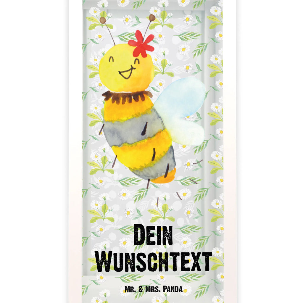 Personalisierte Deko Laterne Biene Blume Stellbare Laterne Mit Namen, Rustikale Laterne Mit Namensgravur, Hängelaterne Mit Namensgravur, Windlichtlaterne Mit Namensgravur, Wetterfeste Laterne Mit Wunschname, Moderne Laterne Mit Namen, Personalisierte Deko Laterne, Minimalistische Laterne Mit Namen, Spiegelglas-Laterne Mit Namensdruck, Skandinavische Laterne Mit Namen, Lichterlaterne Mit Wunschname, Teelichthalter Laterne Mit Wunschname, Kerzenlaterne Mit Namensdruck, Lichterkettenlaterne Mit Namen, Glaslaterne Mit Wunschname, Terrasse-Laterne Mit Wunschnamen, Pastellfarbene Laterne Mit Namensdruck, XXL-Laterne Mit Wunschname, Hängelaterne Deko Mit Namen, Laterne Mit Blumenmotiv Und Wunschname, Innenraum-Laterne Mit Namen, Romantische Laterne Mit Wunschname, Vintage-Laterne Personalisiert, Holzlaterne Mit Namensdruck, Kleine Laterne Mit Namensdruck, Gartenlaterne Personalisiert, Dekolaterne Mit Wunschname, Deko Laterne Mit Namen, Weiße Laterne Mit Wunschname, Laterne Mit Griff Und Wunschname, Motivlaterne Mit Namensgravur, Orientalische Laterne Mit Namensdruck, LED-Laterne Mit Namensgravur, Laternenwindlicht Mit Namen, Laternen-Set Personalisiert, Maritim-Laterne Mit Wunschname, Laterne Mit Sternenmuster Und Namen, Shabby-Chic-Laterne Mit Wunschname, Metalllaterne Mit Namen, Laterne Deko Mit Namen, Landhausstil-Laterne Mit Namen, Klassische Laterne Mit Namensgravur, Beleuchtete Laterne Mit Namen, Outdoor-Laterne Mit Wunschname, Tischlaterne Mit Wunschname, Biene, Wespe, Hummel
