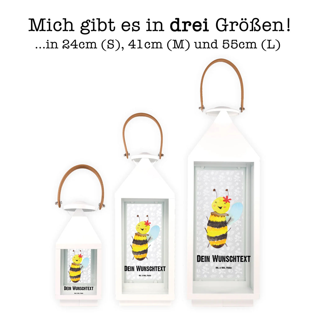 Personalisierte Deko Laterne Biene Happy Hängelaterne Deko Mit Namen, Rustikale Laterne Mit Namensgravur, Holzlaterne Mit Namensdruck, Innenraum-Laterne Mit Namen, Vintage-Laterne Personalisiert, XXL-Laterne Mit Wunschname, Lichterkettenlaterne Mit Namen, Kleine Laterne Mit Namensdruck, Deko Laterne Mit Namen, Romantische Laterne Mit Wunschname, Laterne Mit Griff Und Wunschname, Kerzenlaterne Mit Namensdruck, Laternen-Set Personalisiert, Weiße Laterne Mit Wunschname, Motivlaterne Mit Namensgravur, Shabby-Chic-Laterne Mit Wunschname, Landhausstil-Laterne Mit Namen, Laternenwindlicht Mit Namen, Skandinavische Laterne Mit Namen, Maritim-Laterne Mit Wunschname, Hängelaterne Mit Namensgravur, Laterne Mit Blumenmotiv Und Wunschname, Outdoor-Laterne Mit Wunschname, Spiegelglas-Laterne Mit Namensdruck, Moderne Laterne Mit Namen, LED-Laterne Mit Namensgravur, Beleuchtete Laterne Mit Namen, Orientalische Laterne Mit Namensdruck, Metalllaterne Mit Namen, Gartenlaterne Personalisiert, Personalisierte Deko Laterne, Terrasse-Laterne Mit Wunschnamen, Teelichthalter Laterne Mit Wunschname, Stellbare Laterne Mit Namen, Lichterlaterne Mit Wunschname, Klassische Laterne Mit Namensgravur, Glaslaterne Mit Wunschname, Dekolaterne Mit Wunschname, Pastellfarbene Laterne Mit Namensdruck, Minimalistische Laterne Mit Namen, Wetterfeste Laterne Mit Wunschname, Tischlaterne Mit Wunschname, Laterne Deko Mit Namen, Windlichtlaterne Mit Namensgravur, Laterne Mit Sternenmuster Und Namen, Biene, Wespe, Hummel