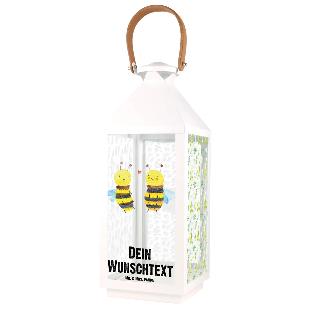 Personalisierte Deko Laterne Biene Verliebt Vintage-Laterne Personalisiert, Romantische Laterne Mit Wunschname, Hängelaterne Deko Mit Namen, Metall Laterne, Lichterkettenlaterne Mit Namen, Metalllaterne Mit Namen, XXL-Laterne Mit Wunschname, Kerzenlaterne Mit Namensdruck, Laterne Mit Blumenmotiv Und Wunschname, Lichterlaterne Mit Wunschname, Personalisierte Deko Laterne, Wetterfeste Laterne Mit Wunschname, Hängeleuchte, Deko Laterne Mit Namen, Hängelaterne Mit Namensgravur, Shabby-Chic-Laterne Mit Wunschname, Laternen-Set Personalisiert, Gartenlaterne Personalisiert, Minimalistische Laterne Mit Namen, Terrasse-Laterne Mit Wunschnamen, Maritim-Laterne Mit Wunschname, Spiegelglas-Laterne Mit Namensdruck, Weiße Laterne Mit Wunschname, LED-Laterne Mit Namensgravur, Klassische Laterne Mit Namensgravur, Innenraum-Laterne Mit Namen, Laterne Mit Sternenmuster Und Namen, Tischlaterne Mit Wunschname, Glaslaterne Mit Wunschname, Outdoor-Laterne Mit Wunschname, Holzlaterne Mit Namensdruck, Deko Laterne, Landhausstil-Laterne Mit Namen, Beleuchtete Laterne Mit Namen, Dekolaterne Mit Wunschname, Laternenwindlicht Mit Namen, Skandinavische Laterne Mit Namen, Moderne Laterne Mit Namen, Stellbare Laterne Mit Namen, Rustikale Laterne Mit Namensgravur, Laterne Deko Mit Namen, Laterne Mit Griff Und Wunschname, Motivlaterne Mit Namensgravur, Orientalische Laterne Mit Namensdruck, Windlicht, Leuchten, Teelichthalter Laterne Mit Wunschname, Kleine Laterne Mit Namensdruck, Windlichtlaterne Mit Namensgravur, Pastellfarbene Laterne Mit Namensdruck, Biene, Wespe, Hummel