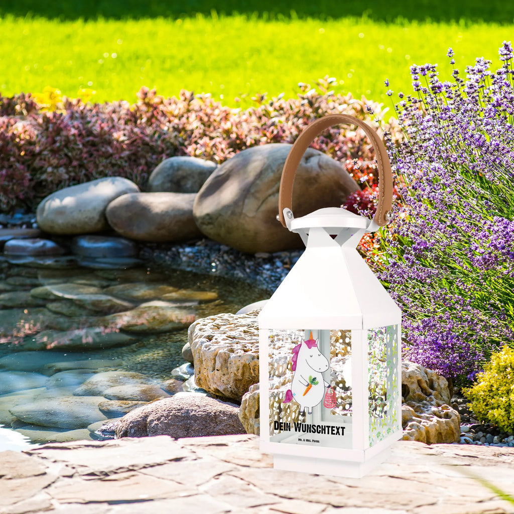 Personalisierte Deko Laterne Einhorn Gemüse Lichterlaterne Mit Wunschname, Lichterkettenlaterne Mit Namen, Windlicht, Outdoor-Laterne Mit Wunschname, Klassische Laterne Mit Namensgravur, Laterne Mit Griff Und Wunschname, Gartenlaterne Personalisiert, Maritim-Laterne Mit Wunschname, Hängelaterne Deko Mit Namen, Rustikale Laterne Mit Namensgravur, Landhausstil-Laterne Mit Namen, Kerzenlaterne Mit Namensdruck, Vintage-Laterne Personalisiert, Leuchten, XXL-Laterne Mit Wunschname, Weiße Laterne Mit Wunschname, Teelichthalter Laterne Mit Wunschname, Orientalische Laterne Mit Namensdruck, Kleine Laterne Mit Namensdruck, Deko Laterne, Windlichtlaterne Mit Namensgravur, Holzlaterne Mit Namensdruck, LED-Laterne Mit Namensgravur, Dekolaterne Mit Wunschname, Hängeleuchte, Spiegelglas-Laterne Mit Namensdruck, Skandinavische Laterne Mit Namen, Metall Laterne, Innenraum-Laterne Mit Namen, Romantische Laterne Mit Wunschname, Minimalistische Laterne Mit Namen, Laterne Mit Blumenmotiv Und Wunschname, Personalisierte Deko Laterne, Shabby-Chic-Laterne Mit Wunschname, Metalllaterne Mit Namen, Deko Laterne Mit Namen, Motivlaterne Mit Namensgravur, Hängelaterne Mit Namensgravur, Moderne Laterne Mit Namen, Glaslaterne Mit Wunschname, Beleuchtete Laterne Mit Namen, Laterne Deko Mit Namen, Laterne Mit Sternenmuster Und Namen, Laternenwindlicht Mit Namen, Stellbare Laterne Mit Namen, Wetterfeste Laterne Mit Wunschname, Pastellfarbene Laterne Mit Namensdruck, Laternen-Set Personalisiert, Tischlaterne Mit Wunschname, Terrasse-Laterne Mit Wunschnamen, Unicorn, Einhorn, Einhörner, Einhorn Deko, Wochenmarkt, Gemüse, Biomarkt