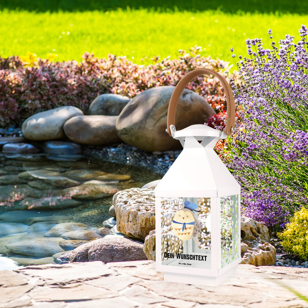 Personalisierte Deko Laterne Eule Matrosen Moderne Laterne Mit Namen, Pastellfarbene Laterne Mit Namensdruck, Gartenlaterne Personalisiert, Teelichthalter Laterne Mit Wunschname, Windlichtlaterne Mit Namensgravur, Skandinavische Laterne Mit Namen, Deko Laterne, Stellbare Laterne Mit Namen, Weiße Laterne Mit Wunschname, Hängelaterne Deko Mit Namen, Laterne Mit Griff Und Wunschname, Laternenwindlicht Mit Namen, Laterne Deko Mit Namen, Deko Laterne Mit Namen, Dekolaterne Mit Wunschname, Romantische Laterne Mit Wunschname, Shabby-Chic-Laterne Mit Wunschname, Tischlaterne Mit Wunschname, Laterne Mit Blumenmotiv Und Wunschname, Glaslaterne Mit Wunschname, Kleine Laterne Mit Namensdruck, Holzlaterne Mit Namensdruck, Orientalische Laterne Mit Namensdruck, Maritim-Laterne Mit Wunschname, Hängeleuchte, Beleuchtete Laterne Mit Namen, Kerzenlaterne Mit Namensdruck, Klassische Laterne Mit Namensgravur, Laternen-Set Personalisiert, Metalllaterne Mit Namen, Metall Laterne, Landhausstil-Laterne Mit Namen, Minimalistische Laterne Mit Namen, Windlicht, Rustikale Laterne Mit Namensgravur, Terrasse-Laterne Mit Wunschnamen, Hängelaterne Mit Namensgravur, Lichterkettenlaterne Mit Namen, Innenraum-Laterne Mit Namen, Wetterfeste Laterne Mit Wunschname, Leuchten, Spiegelglas-Laterne Mit Namensdruck, Outdoor-Laterne Mit Wunschname, Vintage-Laterne Personalisiert, LED-Laterne Mit Namensgravur, XXL-Laterne Mit Wunschname, Personalisierte Deko Laterne, Lichterlaterne Mit Wunschname, Motivlaterne Mit Namensgravur, Laterne Mit Sternenmuster Und Namen, Eule, Hochzeitstag Geschenk, Matrose, Eule Deko, Wortspiel Lustig, Freundin, Seefahrer, Heimathafen, Ehe, Owl, Eule Spruch