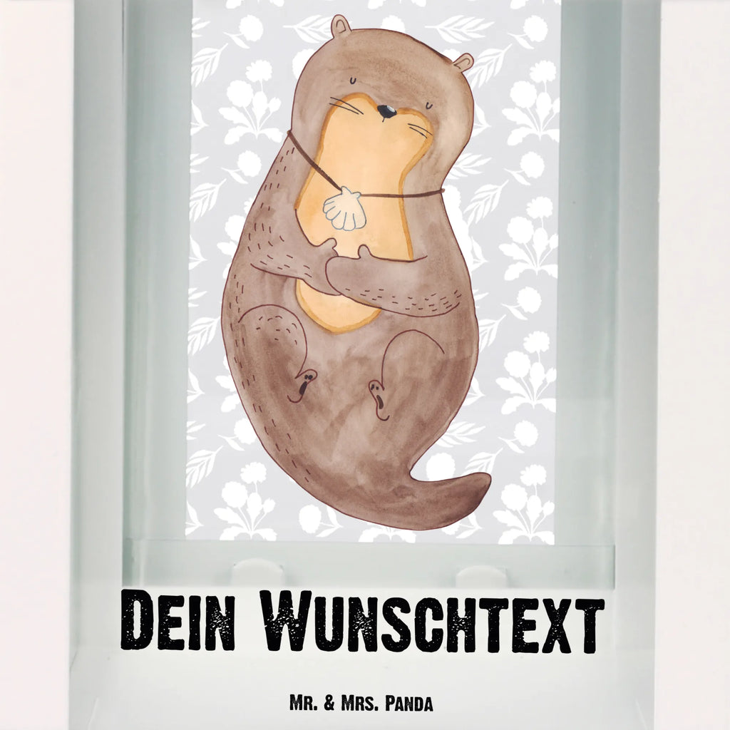 Personalisierte Deko Laterne Otter mit Muschelmedaillon Personalisierte Deko Laterne, Holzlaterne Mit Namensdruck, Metalllaterne Mit Namen, Shabby-Chic-Laterne Mit Wunschname, Kerzenlaterne Mit Namensdruck, Beleuchtete Laterne Mit Namen, XXL-Laterne Mit Wunschname, Kleine Laterne Mit Namensdruck, Deko Laterne Mit Namen, Laterne Mit Blumenmotiv Und Wunschname, Innenraum-Laterne Mit Namen, Spiegelglas-Laterne Mit Namensdruck, Laternenwindlicht Mit Namen, Outdoor-Laterne Mit Wunschname, Landhausstil-Laterne Mit Namen, Minimalistische Laterne Mit Namen, Laternen-Set Personalisiert, Maritim-Laterne Mit Wunschname, Hängelaterne Mit Namensgravur, Laterne Mit Sternenmuster Und Namen, Terrasse-Laterne Mit Wunschnamen, Romantische Laterne Mit Wunschname, Teelichthalter Laterne Mit Wunschname, Laterne Mit Griff Und Wunschname, Weiße Laterne Mit Wunschname, Moderne Laterne Mit Namen, Wetterfeste Laterne Mit Wunschname, Gartenlaterne Personalisiert, Lichterkettenlaterne Mit Namen, Pastellfarbene Laterne Mit Namensdruck, Windlichtlaterne Mit Namensgravur, Glaslaterne Mit Wunschname, Rustikale Laterne Mit Namensgravur, LED-Laterne Mit Namensgravur, Klassische Laterne Mit Namensgravur, Orientalische Laterne Mit Namensdruck, Hängelaterne Deko Mit Namen, Stellbare Laterne Mit Namen, Lichterlaterne Mit Wunschname, Tischlaterne Mit Wunschname, Laterne Deko Mit Namen, Dekolaterne Mit Wunschname, Motivlaterne Mit Namensgravur, Vintage-Laterne Personalisiert, Skandinavische Laterne Mit Namen, Otter, Fischotter, Seeotter, Tagträumen, Otterliebe, Büro, Motivation, grübeln, träumen