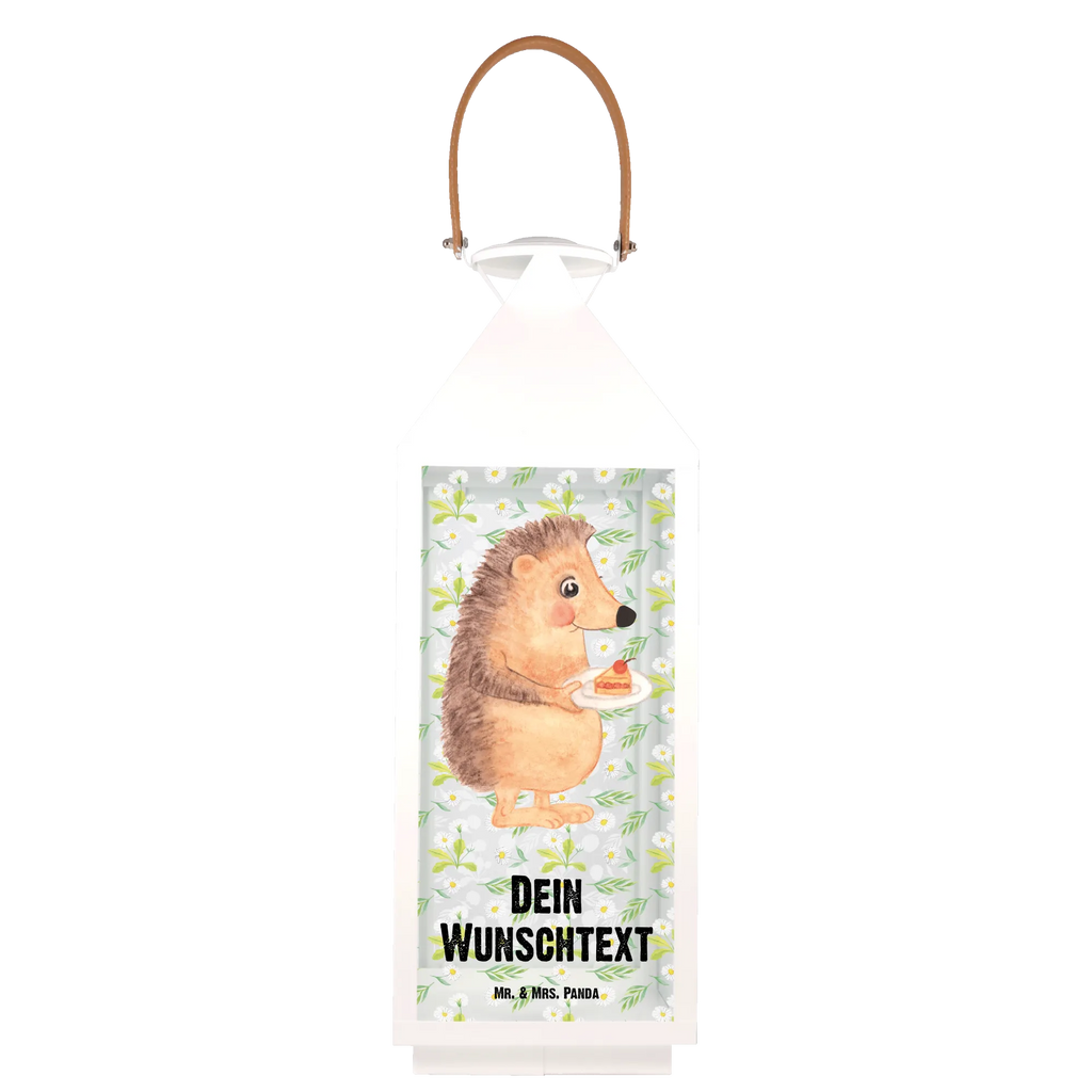 Personalisierte Deko Laterne Igel mit Kuchenstück LED-Laterne Mit Namensgravur, Vintage-Laterne Personalisiert, Minimalistische Laterne Mit Namen, Holzlaterne Mit Namensdruck, Motivlaterne Mit Namensgravur, Skandinavische Laterne Mit Namen, Romantische Laterne Mit Wunschname, Outdoor-Laterne Mit Wunschname, XXL-Laterne Mit Wunschname, Shabby-Chic-Laterne Mit Wunschname, Laterne Mit Sternenmuster Und Namen, Teelichthalter Laterne Mit Wunschname, Wetterfeste Laterne Mit Wunschname, Landhausstil-Laterne Mit Namen, Hängelaterne Deko Mit Namen, Kleine Laterne Mit Namensdruck, Klassische Laterne Mit Namensgravur, Laternenwindlicht Mit Namen, Stellbare Laterne Mit Namen, Hängeleuchte, Windlichtlaterne Mit Namensgravur, Glaslaterne Mit Wunschname, Maritim-Laterne Mit Wunschname, Kerzenlaterne Mit Namensdruck, Spiegelglas-Laterne Mit Namensdruck, Lichterkettenlaterne Mit Namen, Gartenlaterne Personalisiert, Leuchten, Personalisierte Deko Laterne, Rustikale Laterne Mit Namensgravur, Lichterlaterne Mit Wunschname, Dekolaterne Mit Wunschname, Orientalische Laterne Mit Namensdruck, Moderne Laterne Mit Namen, Laternen-Set Personalisiert, Laterne Mit Blumenmotiv Und Wunschname, Metalllaterne Mit Namen, Deko Laterne Mit Namen, Laterne Mit Griff Und Wunschname, Pastellfarbene Laterne Mit Namensdruck, Terrasse-Laterne Mit Wunschnamen, Tischlaterne Mit Wunschname, Deko Laterne, Weiße Laterne Mit Wunschname, Innenraum-Laterne Mit Namen, Hängelaterne Mit Namensgravur, Laterne Deko Mit Namen, Windlicht, Beleuchtete Laterne Mit Namen, Metall Laterne, Lustige Sprüche, Tiere, Tiermotive, Gute Laune, Einladung Party, Geburtstagskuchen, Kuchen Backen, Torte, Igel, Backen Geschenk, Essen Spruch, Kuchen