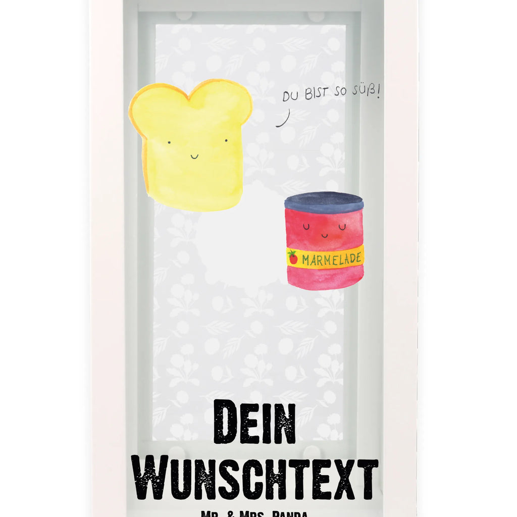 Personalisierte Deko Laterne Toast & Marmelade Shabby-Chic-Laterne Mit Wunschname, Stellbare Laterne Mit Namen, Motivlaterne Mit Namensgravur, Orientalische Laterne Mit Namensdruck, Tischlaterne Mit Wunschname, Outdoor-Laterne Mit Wunschname, Gartenlaterne Personalisiert, Deko Laterne Mit Namen, Maritim-Laterne Mit Wunschname, Laternenwindlicht Mit Namen, Pastellfarbene Laterne Mit Namensdruck, Teelichthalter Laterne Mit Wunschname, Klassische Laterne Mit Namensgravur, Weiße Laterne Mit Wunschname, Hängeleuchte, Laterne Mit Sternenmuster Und Namen, Landhausstil-Laterne Mit Namen, Holzlaterne Mit Namensdruck, Hängelaterne Deko Mit Namen, LED-Laterne Mit Namensgravur, Minimalistische Laterne Mit Namen, Moderne Laterne Mit Namen, Laternen-Set Personalisiert, Leuchten, Metall Laterne, Skandinavische Laterne Mit Namen, Vintage-Laterne Personalisiert, Lichterlaterne Mit Wunschname, Romantische Laterne Mit Wunschname, Windlicht, Dekolaterne Mit Wunschname, Laterne Mit Griff Und Wunschname, Terrasse-Laterne Mit Wunschnamen, Hängelaterne Mit Namensgravur, Glaslaterne Mit Wunschname, Lichterkettenlaterne Mit Namen, Innenraum-Laterne Mit Namen, Spiegelglas-Laterne Mit Namensdruck, Windlichtlaterne Mit Namensgravur, Kerzenlaterne Mit Namensdruck, XXL-Laterne Mit Wunschname, Beleuchtete Laterne Mit Namen, Kleine Laterne Mit Namensdruck, Deko Laterne, Laterne Mit Blumenmotiv Und Wunschname, Metalllaterne Mit Namen, Wetterfeste Laterne Mit Wunschname, Personalisierte Deko Laterne, Laterne Deko Mit Namen, Rustikale Laterne Mit Namensgravur, Lustige Sprüche, Tiere, Tiermotive, Gute Laune, Brot, Frühstück Einladung, Marmelade, Küche Spruch, Toastbrot, Süße Postkarte, Dreamteam, Toast, Süß, Küche Deko