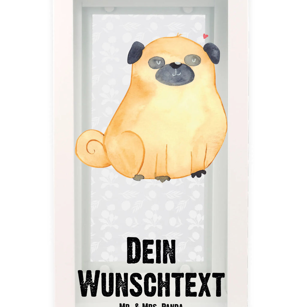 Personalisierte Deko Laterne Mops Personalisierte Deko Laterne, Dekolaterne Mit Wunschname, Stellbare Laterne Mit Namen, Landhausstil-Laterne Mit Namen, Laternen-Set Personalisiert, Tischlaterne Mit Wunschname, Outdoor-Laterne Mit Wunschname, Vintage-Laterne Personalisiert, Orientalische Laterne Mit Namensdruck, Motivlaterne Mit Namensgravur, Kerzenlaterne Mit Namensdruck, Hängelaterne Mit Namensgravur, Deko Laterne Mit Namen, Glaslaterne Mit Wunschname, Laterne Mit Griff Und Wunschname, Kleine Laterne Mit Namensdruck, Pastellfarbene Laterne Mit Namensdruck, Romantische Laterne Mit Wunschname, Lichterkettenlaterne Mit Namen, Hängelaterne Deko Mit Namen, Laterne Mit Sternenmuster Und Namen, Minimalistische Laterne Mit Namen, Innenraum-Laterne Mit Namen, Lichterlaterne Mit Wunschname, Skandinavische Laterne Mit Namen, Maritim-Laterne Mit Wunschname, Metalllaterne Mit Namen, Gartenlaterne Personalisiert, Wetterfeste Laterne Mit Wunschname, Laternenwindlicht Mit Namen, Windlichtlaterne Mit Namensgravur, Shabby-Chic-Laterne Mit Wunschname, XXL-Laterne Mit Wunschname, Spiegelglas-Laterne Mit Namensdruck, Beleuchtete Laterne Mit Namen, Terrasse-Laterne Mit Wunschnamen, Teelichthalter Laterne Mit Wunschname, Holzlaterne Mit Namensdruck, Laterne Mit Blumenmotiv Und Wunschname, Weiße Laterne Mit Wunschname, Rustikale Laterne Mit Namensgravur, Laterne Deko Mit Namen, Klassische Laterne Mit Namensgravur, Moderne Laterne Mit Namen, LED-Laterne Mit Namensgravur, Hund, Hundemotiv, Haustier, Hunderasse, Tierliebhaber, Hundebesitzer, Sprüche, Liebe, Mops, Hundeliebe