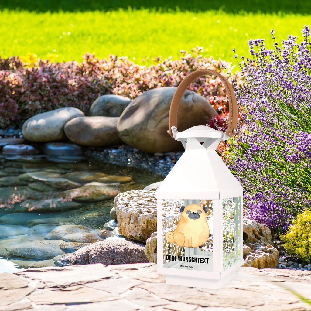 Personalisierte Deko Laterne Mops Personalisierte Deko Laterne, Dekolaterne Mit Wunschname, Stellbare Laterne Mit Namen, Landhausstil-Laterne Mit Namen, Laternen-Set Personalisiert, Tischlaterne Mit Wunschname, Outdoor-Laterne Mit Wunschname, Vintage-Laterne Personalisiert, Orientalische Laterne Mit Namensdruck, Motivlaterne Mit Namensgravur, Kerzenlaterne Mit Namensdruck, Hängelaterne Mit Namensgravur, Deko Laterne Mit Namen, Glaslaterne Mit Wunschname, Laterne Mit Griff Und Wunschname, Kleine Laterne Mit Namensdruck, Pastellfarbene Laterne Mit Namensdruck, Romantische Laterne Mit Wunschname, Lichterkettenlaterne Mit Namen, Hängelaterne Deko Mit Namen, Laterne Mit Sternenmuster Und Namen, Minimalistische Laterne Mit Namen, Innenraum-Laterne Mit Namen, Lichterlaterne Mit Wunschname, Skandinavische Laterne Mit Namen, Maritim-Laterne Mit Wunschname, Metalllaterne Mit Namen, Gartenlaterne Personalisiert, Wetterfeste Laterne Mit Wunschname, Laternenwindlicht Mit Namen, Windlichtlaterne Mit Namensgravur, Shabby-Chic-Laterne Mit Wunschname, XXL-Laterne Mit Wunschname, Spiegelglas-Laterne Mit Namensdruck, Beleuchtete Laterne Mit Namen, Terrasse-Laterne Mit Wunschnamen, Teelichthalter Laterne Mit Wunschname, Holzlaterne Mit Namensdruck, Laterne Mit Blumenmotiv Und Wunschname, Weiße Laterne Mit Wunschname, Rustikale Laterne Mit Namensgravur, Laterne Deko Mit Namen, Klassische Laterne Mit Namensgravur, Moderne Laterne Mit Namen, LED-Laterne Mit Namensgravur, Hund, Hundemotiv, Haustier, Hunderasse, Tierliebhaber, Hundebesitzer, Sprüche, Liebe, Mops, Hundeliebe