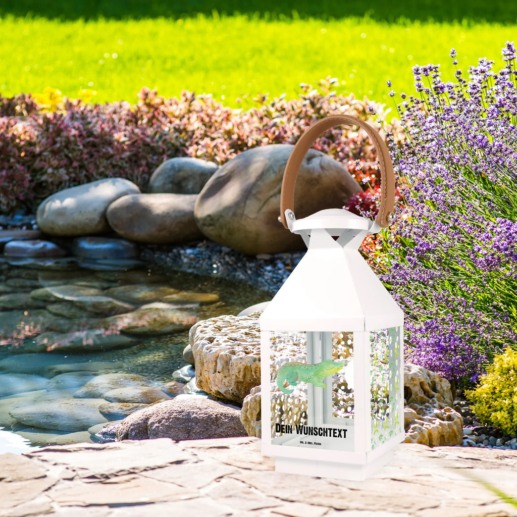 Personalisierte Deko Laterne Krokodil Laternen-Set Personalisiert, Windlichtlaterne Mit Namensgravur, Terrasse-Laterne Mit Wunschnamen, Lichterkettenlaterne Mit Namen, Klassische Laterne Mit Namensgravur, Hängeleuchte, Orientalische Laterne Mit Namensdruck, Beleuchtete Laterne Mit Namen, Outdoor-Laterne Mit Wunschname, Metalllaterne Mit Namen, Laterne Mit Blumenmotiv Und Wunschname, Lichterlaterne Mit Wunschname, Spiegelglas-Laterne Mit Namensdruck, Deko Laterne, LED-Laterne Mit Namensgravur, Pastellfarbene Laterne Mit Namensdruck, Hängelaterne Mit Namensgravur, Holzlaterne Mit Namensdruck, Glaslaterne Mit Wunschname, Dekolaterne Mit Wunschname, Kerzenlaterne Mit Namensdruck, Rustikale Laterne Mit Namensgravur, Leuchten, Teelichthalter Laterne Mit Wunschname, Weiße Laterne Mit Wunschname, Innenraum-Laterne Mit Namen, Personalisierte Deko Laterne, Kleine Laterne Mit Namensdruck, Motivlaterne Mit Namensgravur, Moderne Laterne Mit Namen, Tischlaterne Mit Wunschname, Gartenlaterne Personalisiert, Stellbare Laterne Mit Namen, Shabby-Chic-Laterne Mit Wunschname, Laterne Deko Mit Namen, Hängelaterne Deko Mit Namen, Laterne Mit Sternenmuster Und Namen, Laternenwindlicht Mit Namen, Minimalistische Laterne Mit Namen, Metall Laterne, Wetterfeste Laterne Mit Wunschname, Romantische Laterne Mit Wunschname, Deko Laterne Mit Namen, XXL-Laterne Mit Wunschname, Landhausstil-Laterne Mit Namen, Skandinavische Laterne Mit Namen, Laterne Mit Griff Und Wunschname, Maritim-Laterne Mit Wunschname, Vintage-Laterne Personalisiert, Windlicht, Meer, Urlaub, Meerestiere, Abenteuerlust, Beste Freundin, Verrückt sein, Freundin, Krokodile, Spontan sein, Reiselust, Krokodil, Lieblingsmensch