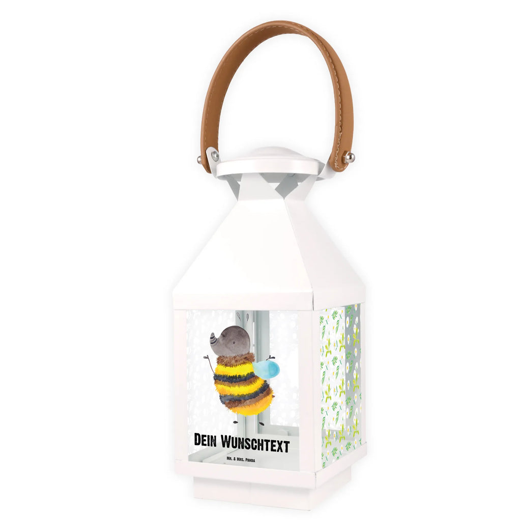 Personalisierte Deko Laterne Hummel flauschig Beleuchtete Laterne Mit Namen, Wetterfeste Laterne Mit Wunschname, Weiße Laterne Mit Wunschname, Laterne Mit Sternenmuster Und Namen, Shabby-Chic-Laterne Mit Wunschname, Maritim-Laterne Mit Wunschname, Spiegelglas-Laterne Mit Namensdruck, Orientalische Laterne Mit Namensdruck, Laterne Mit Blumenmotiv Und Wunschname, Landhausstil-Laterne Mit Namen, Deko Laterne Mit Namen, Kleine Laterne Mit Namensdruck, Teelichthalter Laterne Mit Wunschname, Kerzenlaterne Mit Namensdruck, Rustikale Laterne Mit Namensgravur, Innenraum-Laterne Mit Namen, Lichterkettenlaterne Mit Namen, XXL-Laterne Mit Wunschname, Stellbare Laterne Mit Namen, Motivlaterne Mit Namensgravur, Glaslaterne Mit Wunschname, Laterne Mit Griff Und Wunschname, Terrasse-Laterne Mit Wunschnamen, Hängelaterne Mit Namensgravur, Metalllaterne Mit Namen, LED-Laterne Mit Namensgravur, Gartenlaterne Personalisiert, Romantische Laterne Mit Wunschname, Laternenwindlicht Mit Namen, Klassische Laterne Mit Namensgravur, Windlichtlaterne Mit Namensgravur, Outdoor-Laterne Mit Wunschname, Holzlaterne Mit Namensdruck, Dekolaterne Mit Wunschname, Laternen-Set Personalisiert, Tischlaterne Mit Wunschname, Lichterlaterne Mit Wunschname, Vintage-Laterne Personalisiert, Personalisierte Deko Laterne, Minimalistische Laterne Mit Namen, Laterne Deko Mit Namen, Moderne Laterne Mit Namen, Skandinavische Laterne Mit Namen, Hängelaterne Deko Mit Namen, Pastellfarbene Laterne Mit Namensdruck, Tiermotive, Gute Laune, lustige Sprüche, Tiere, Biene, Hummel, Blume, Flauschig, Natur