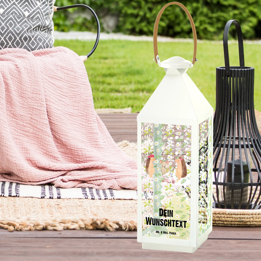 Personalisierte Deko Laterne Igel Seilhüpfen Terrasse-Laterne Mit Wunschnamen, Weiße Laterne Mit Wunschname, Laterne Mit Blumenmotiv Und Wunschname, Lichterkettenlaterne Mit Namen, Teelichthalter Laterne Mit Wunschname, Gartenlaterne Personalisiert, Motivlaterne Mit Namensgravur, Deko Laterne Mit Namen, Laterne Mit Sternenmuster Und Namen, Laterne Mit Griff Und Wunschname, Wetterfeste Laterne Mit Wunschname, Landhausstil-Laterne Mit Namen, Moderne Laterne Mit Namen, Outdoor-Laterne Mit Wunschname, Maritim-Laterne Mit Wunschname, Laternenwindlicht Mit Namen, Stellbare Laterne Mit Namen, Hängelaterne Mit Namensgravur, Kerzenlaterne Mit Namensdruck, Glaslaterne Mit Wunschname, Romantische Laterne Mit Wunschname, Innenraum-Laterne Mit Namen, Spiegelglas-Laterne Mit Namensdruck, Klassische Laterne Mit Namensgravur, Laterne Deko Mit Namen, Shabby-Chic-Laterne Mit Wunschname, LED-Laterne Mit Namensgravur, Personalisierte Deko Laterne, Orientalische Laterne Mit Namensdruck, Lichterlaterne Mit Wunschname, Metalllaterne Mit Namen, Windlichtlaterne Mit Namensgravur, Tischlaterne Mit Wunschname, Minimalistische Laterne Mit Namen, XXL-Laterne Mit Wunschname, Kleine Laterne Mit Namensdruck, Hängelaterne Deko Mit Namen, Rustikale Laterne Mit Namensgravur, Laternen-Set Personalisiert, Holzlaterne Mit Namensdruck, Dekolaterne Mit Wunschname, Vintage-Laterne Personalisiert, Pastellfarbene Laterne Mit Namensdruck, Skandinavische Laterne Mit Namen, Beleuchtete Laterne Mit Namen, Tiermotive, Gute Laune, lustige Sprüche, Tiere, Kinder, Igel, Maus, Seilhüpfen, Seilspringen, Kindergarten