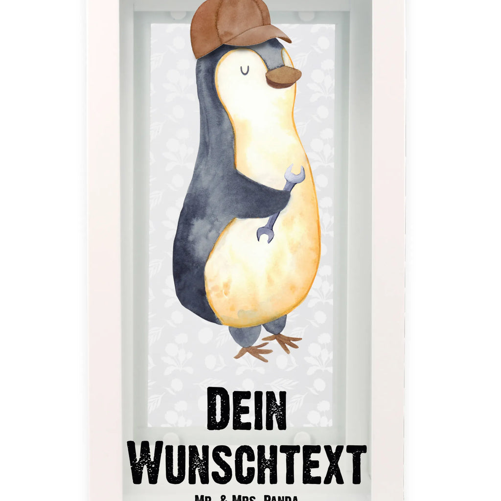 Personalisierte Deko Laterne Wenn Papa es nicht reparieren kann, sind wir am Arsch Tischlaterne Mit Wunschname, Stellbare Laterne Mit Namen, Beleuchtete Laterne Mit Namen, Wetterfeste Laterne Mit Wunschname, Romantische Laterne Mit Wunschname, Innenraum-Laterne Mit Namen, Spiegelglas-Laterne Mit Namensdruck, Vintage-Laterne Personalisiert, Dekolaterne Mit Wunschname, Windlicht, Laterne Mit Sternenmuster Und Namen, Leuchten, Skandinavische Laterne Mit Namen, Motivlaterne Mit Namensgravur, Metalllaterne Mit Namen, Glaslaterne Mit Wunschname, LED-Laterne Mit Namensgravur, Maritim-Laterne Mit Wunschname, Moderne Laterne Mit Namen, Kleine Laterne Mit Namensdruck, Rustikale Laterne Mit Namensgravur, Minimalistische Laterne Mit Namen, Hängelaterne Deko Mit Namen, Outdoor-Laterne Mit Wunschname, Laternenwindlicht Mit Namen, Teelichthalter Laterne Mit Wunschname, Lichterkettenlaterne Mit Namen, Laterne Mit Griff Und Wunschname, Weiße Laterne Mit Wunschname, Klassische Laterne Mit Namensgravur, XXL-Laterne Mit Wunschname, Metall Laterne, Laterne Deko Mit Namen, Lichterlaterne Mit Wunschname, Pastellfarbene Laterne Mit Namensdruck, Landhausstil-Laterne Mit Namen, Laterne Mit Blumenmotiv Und Wunschname, Kerzenlaterne Mit Namensdruck, Gartenlaterne Personalisiert, Orientalische Laterne Mit Namensdruck, Hängeleuchte, Shabby-Chic-Laterne Mit Wunschname, Laternen-Set Personalisiert, Deko Laterne Mit Namen, Windlichtlaterne Mit Namensgravur, Holzlaterne Mit Namensdruck, Deko Laterne, Personalisierte Deko Laterne, Terrasse-Laterne Mit Wunschnamen, Hängelaterne Mit Namensgravur, Muttertag, Vatertag, Mama, Papa, Oma, Opa, Familie, Schwester, Bruder, Geschenk Papa, Vater, Bester Papa Der Welt