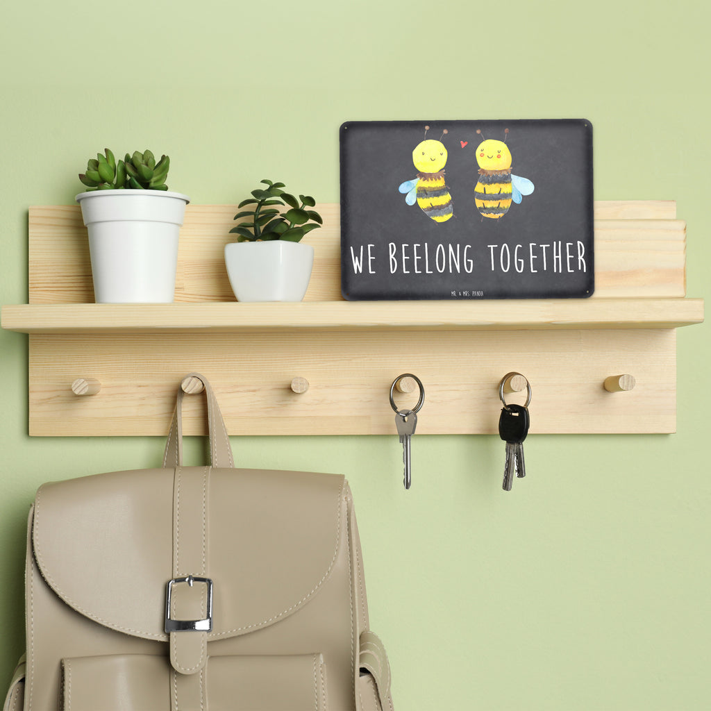 Blechschild Biene Verliebt Blechschild Zum Aufhängen, Blechschild Für Männer, Dekoschild Metall, Blechschild Büro, Wandschild Metall, Blechschild Groß, Türschild Metall, Blechschild Für Frauen, Blechschild, Blechschild Küche, Biene, Wespe, Hummel