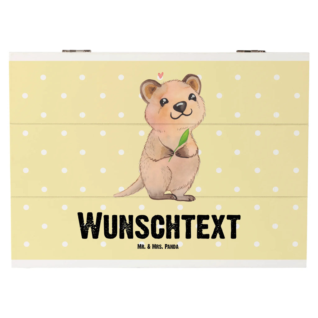 Personalisierte Holzkiste Quokka Happy Aufbewahrungsbox Personalisiert, Schatzkiste mit Namen, Holzkiste Personalisiert, Schatzkiste Personalisiert, Truhe Personalisiert, Aufbewahrungsbox mit Namen, mit Namen, Kiste mit Namen, Holzkiste mit Namen, Dekokiste Personalisiert, Dekokiste mit Namen, Erinnerungsbox mit Namen, Erinnerungskiste Personalisiert, GEschenkdose Personalisiert, Kiste Personalisiert, Truhe mit Namen, Erinnerungsbox Personalisiert, Schatulle Personalisiert, Geschenkbox Personalisiert, Schatulle mit Namen, Lustige Sprüche, Tiere, Tiermotive, Gute Laune, Dinge Erledigen, Quokka, Aufschieberitis, Lustiger Spruch, Niedliches Tier, Verschieben