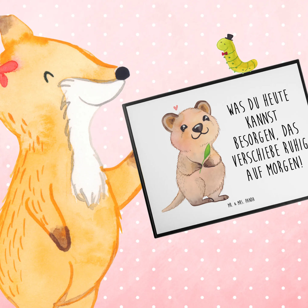 Schreibtischunterlage Quokka Happy Bürobedarf, Schreibtisch Unterlagen, Schreibtischunterlage Groß, Schreibtischauflage, Büroartikel, Schreibwaren, Schreibunterlage, Tiermotive, Gute Laune, lustige Sprüche, Tiere, Niedliches Tier, Dinge erledigen, Verschieben, Aufschieberitis, Lustiger Spruch, Quokka