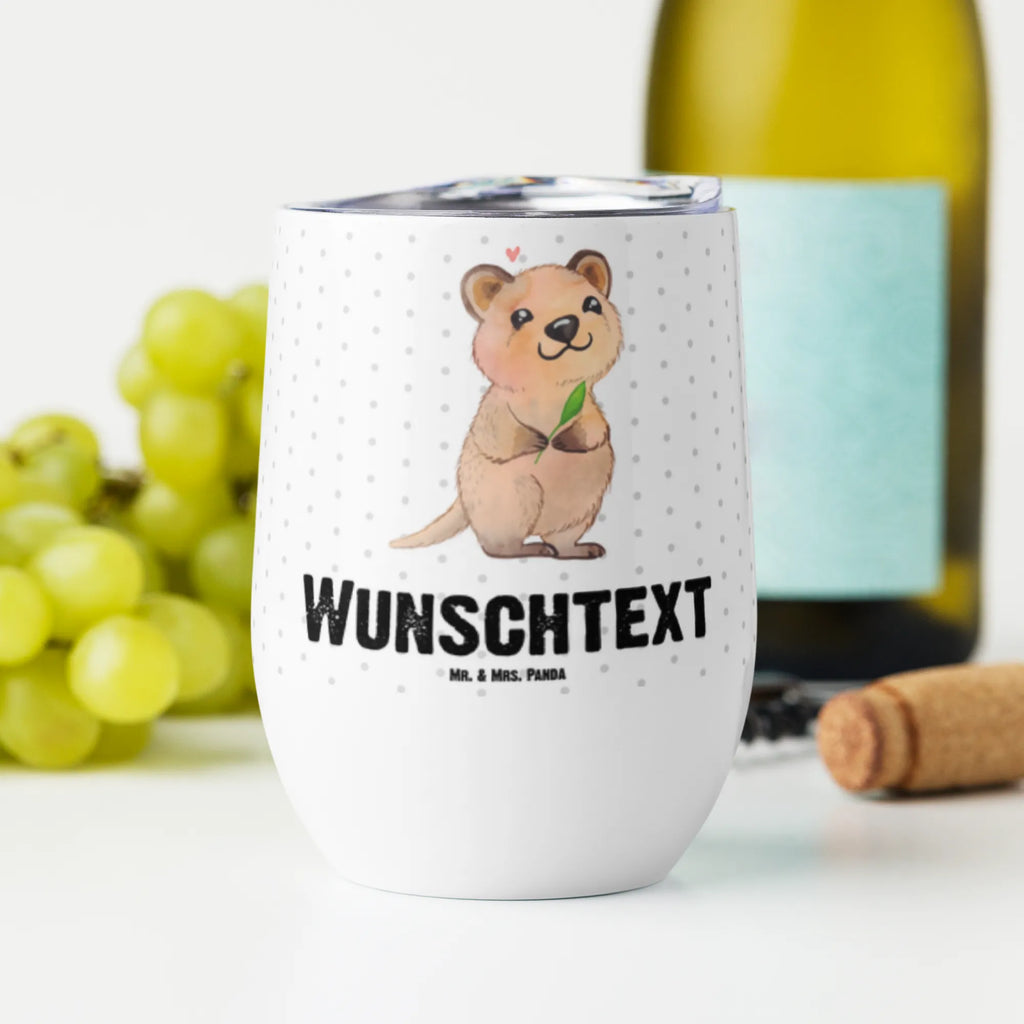 Personalisierter Weinbecher Quokka Happy Spülmaschinenfestes Weinglas Mit Gravur, Mundgeblasenes Weinglas Mit Namen, Weinbecher Mit Deckel Und Namen, Weinglas Für Party Mit Wunschname, Umweltfreundliches Weinglas Mit Namen, Rustikaler Weinbecher Mit Namen, Weinglas Mit Namensgravur, Becher Für Wein Mit Namensdruck, Kunststoff-Weinglas Mit Namen, Kelchglas Mit Wunschname, Weinglas Mit Initialen, Weinbecher Für Picknick Mit Namen, Thermo-Weinbecher Mit Namensaufdruck, Weinbecher Mit Namen, Becher Aus Edelstahl Für Wein Mit Namen, Trinkbecher Wein Mit Namen, Weinglas Für Zuhause Mit Namensgravur, Universalglas Mit Namensgravur, Acryl-Weinbecher Mit Namensgravur, Personalisierter Weinbecher, Weinbecher Aus Edelstahl Mit Namen, Weinbecher Für Camping Mit Namensgravur, Bambus-Weinbecher Mit Wunschname, Öko Weinglas Mit Namensdruck, Reise-Weinbecher Mit Namen, Klassisches Weinglas Mit Namensgravur, Kristallglas Weinglas Mit Wunschname, Stapelbares Weinglas Mit Namen, Modernes Weinglas Mit Wunschname, Tiermotive, Gute Laune, lustige Sprüche, Tiere, Verschieben, Quokka, Dinge erledigen, Aufschieberitis, Lustiger Spruch, Niedliches Tier