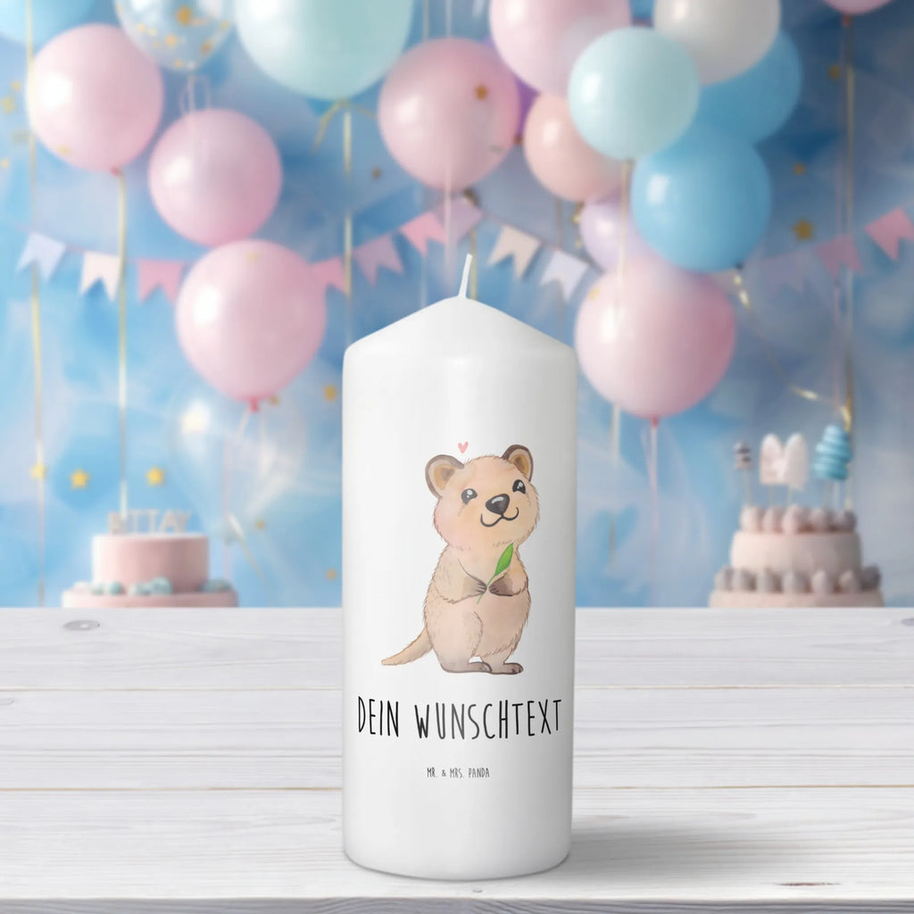 Personalised candle Quokka Happy Holz-Kerze Mit Namen, Firmungskerze Mit Wunschname, Kerze Mit Namen, Schwimmkerze Mit Namen, Stumpenkerze Mit Namensgravur, Bio-Kerze Mit Wunschname, Personalisierte Kerze, Stabkerze Mit Gravur, Tischkerze Mit Namensdruck, Blockkerze Mit Namensdruck, Teelicht Mit Namensdruck, Kerze Mit Prägung Und Wunschname, Metall-Kerze Mit Namensgravur, Handgegossene Kerze Mit Namen, Taufekerze Mit Namensgravur, Votivkerze Mit Wunschname, Streukerze Mit Namensdruck, Sojawachskerze Mit Namensdruck, Kerze Mit Spruch Und Namen, Laternenkerze Mit Namensdruck, Gartenkerze Mit Namen, Weihnachtskerze Mit Namensgravur, Glas-Kerze Mit Wunschname, Adventskerze Mit Wunschname, Kerze Für Geburtstag Mit Wunschname, Gedenkkerze Mit Namen, Outdoor-Kerze Mit Namensgravur, Bienenwachskerze Mit Wunschname, Grabkerze Mit Namensgravur, Stearinkerze Mit Gravur, Osterkerze Mit Namen, Gastgeschenk Kerze Mit Namen, Andachtskerze Mit Namensgravur, Fair-Trade-Kerze Mit Namensgravur, Kerzen-Set Mit Namensgravur, Duftkerze Mit Namen, Trauerkerze Mit Namen, Kommunionkerze Mit Namen, Tafelkerze Mit Wunschname, LED-Kerze Mit Wunschname, Handgemachte Kerze Mit Wunschname, Kerze Für Hochzeit Mit Namensgravur, Tiermotive, Gute Laune, lustige Sprüche, Tiere, Dinge erledigen, Aufschieberitis, Quokka, Verschieben, Lustiger Spruch, Niedliches Tier