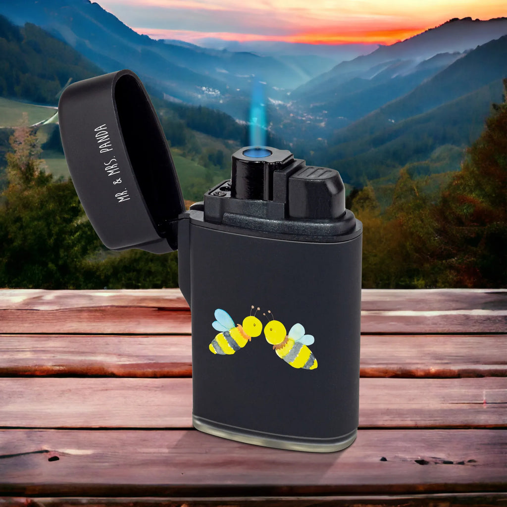 Lighter bee Love Feuerzeug Nachfüllbar, Feuerzeug Geschenk, Gasfeuerzeug, Feuerzeug wiederbefüllbar, Feuerzeug normal, Feuerzeug Für Kerzen, Feuerzeug Für Grill, Feuerzeuge, Feuerzeug, Feuerzeug Bedruckt, Feuerzeug schlicht, Feuerzeug Windfest, Feuerzeug Modern, Feuerzeug Für Frauen, Feuerzeug Für Männer, Feuerzeug Umweltfreundlich, Feuerzeug Vintage, Feuerzeug Elektrisch, Feuerzeug Für Kamin, Feuerzeug Design, Feuerzeug Mit Kindersicherung, Feuerzeug Für Camping, Feuerzeug mit Motiv, Biene, Wespe, Hummel