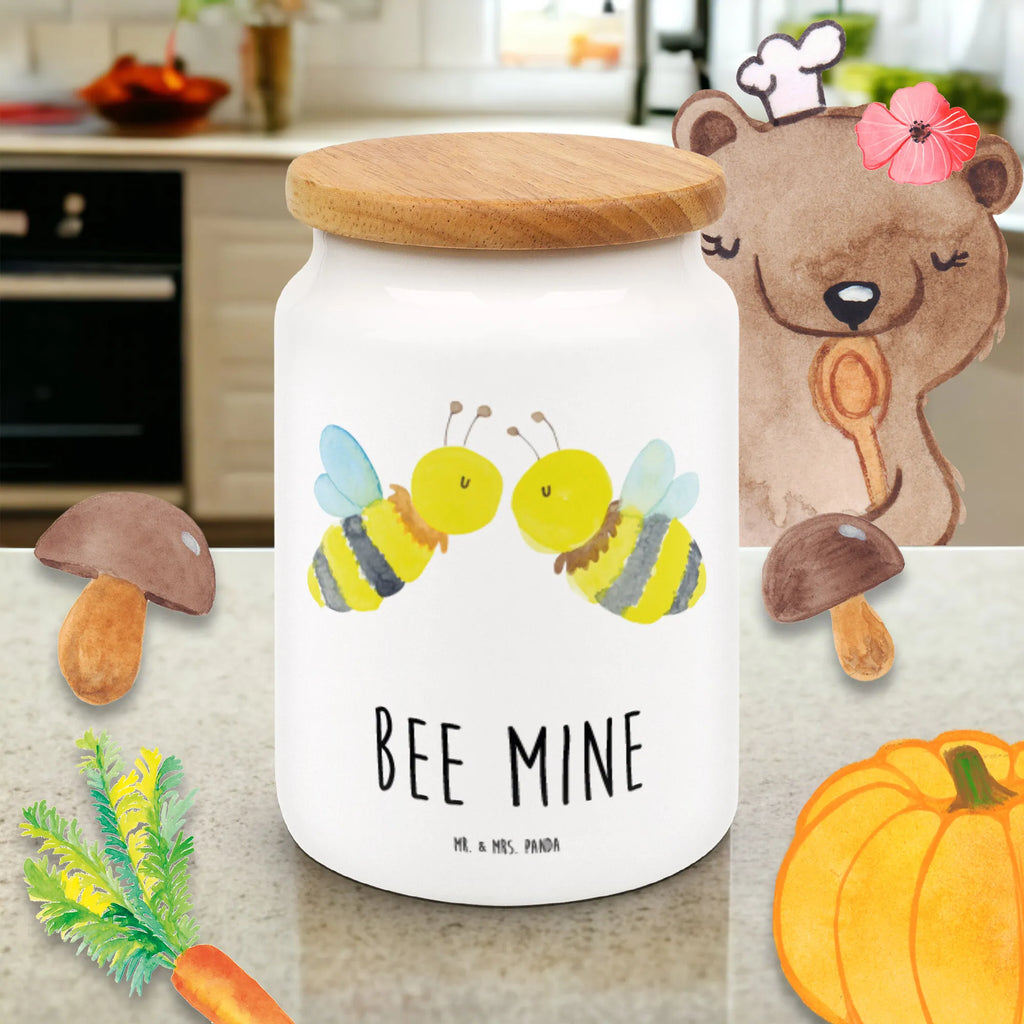 Storage jar bee Love Vorratsdose, Aufbewahrungsbox Set, Vorratsglas Mit Deckel, Vorratsglas, Runde Vorratsdose, Vorratsdose Design, Vorratsbehälter Küche, Frischhaltedose Mit Deckel, Vorratsdose Plastik, Küchen Frischhaltedose, Küchenbox, Vorratsdose Mit Motiv, Aufbewahrungsbox Transparent, Aufbewahrungsdose Mit Deckel, Vorratsdose Geschenk, Vorratsdose Metall, Vorratsdose Transparent, Lebensmittelbehälter, Glasdose, Vorratsdose Nachhaltig, Vorratsdose Küche, Vorratsbox Set, Vorratsdose Kinder, Umweltfreundliche Vorratsdose, Vorratsdose Keramik, Vorratsdose Bambus, Aufbewahrungsdose Glas, Personalisierte Vorratsdose, Küchen Aufbewahrungsdose, Frischhaltedose, Vorratsdose Glas, Vorratsdose Mit Deckel, Lebensmittelbox, Vorratsdosen, Vorratsbehälter, Vorratsdose Kunststoff, Vorratsdose Groß, Aufbewahrungsdosen, Vorratsdose Luftdicht, Vorratsdose Dekorativ, Vorratsdosen Set, Eckige Vorratsdose, Vorratsdose Klein, Frischhaltedosen, Aufbewahrungsdose, Vorratsdose Vintage, Vorratsbehälter Luftdicht, Biene, Wespe, Hummel