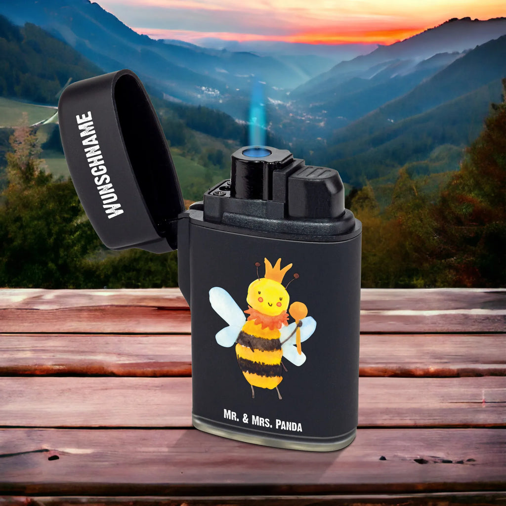 Personalised lighter bee king Feuerzeug Mit Datum, Feuerzeug mit Widmung, Hochwertiges Feuerzeug Mit Namen, Feuerzeug Mit Gas nachfüllbar, Feuerzeug Als Geschenk Personalisiert, Personalisiertes Feuerzeug, Feuerzeug Bedrucken Lassen, Feuerzeug Selbst Gestalten, Graviertes Feuerzeug, Individuelles Feuerzeug, Feuerzeug Für Frauen Personalisiert, Feuerzeug Mit Wunschname, Feuerzeug Mit Gravur, Feuerzeug Mit Initialen, Feuerzeug Mit Namen Und Symbol, Feuerzeug Mit Spruch, Feuerzeug Mit Text, Feuerzeug Mit Namen, Feuerzeug Für Männer Mit Namen, Feuerzeug Mit Widmung, Feuerzeug Personalisiert, Feuerzeug Geschenk Mit Namen, Feuerzeug Mit Persönlicher Gravur, Feuerzeug Mit Wunschtext, Biene, Wespe, Hummel