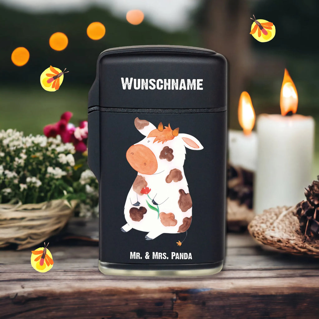 Personalisiertes Feuerzeug Kuh Feuerzeug Mit Text, Feuerzeug Mit Spruch, Feuerzeug Für Männer Mit Namen, Feuerzeug Mit Widmung, Feuerzeug Als Geschenk Personalisiert, Feuerzeug Mit Persönlicher Gravur, Feuerzeug Mit Wunschname, Feuerzeug Mit Datum, Feuerzeug Geschenk Mit Namen, Feuerzeug Mit Initialen, Feuerzeug Bedrucken Lassen, Graviertes Feuerzeug, Feuerzeug Mit Gas Nachfüllbar, Feuerzeug Für Frauen Personalisiert, Feuerzeug Mit Namen, Feuerzeug Mit Gravur, Feuerzeug Selbst Gestalten, Personalisiertes Feuerzeug, Hochwertiges Feuerzeug Mit Namen, Feuerzeug Personalisiert, Feuerzeug Mit Wunschtext, Individuelles Feuerzeug, Feuerzeug Mit Namen Und Symbol, Bauernhof, Hoftiere, Landwirt, Landwirtin, Hof, Magie, Milch, Motivtion, Kuh, Flausen, Träume, Kühe, Milchkuh, Spruch