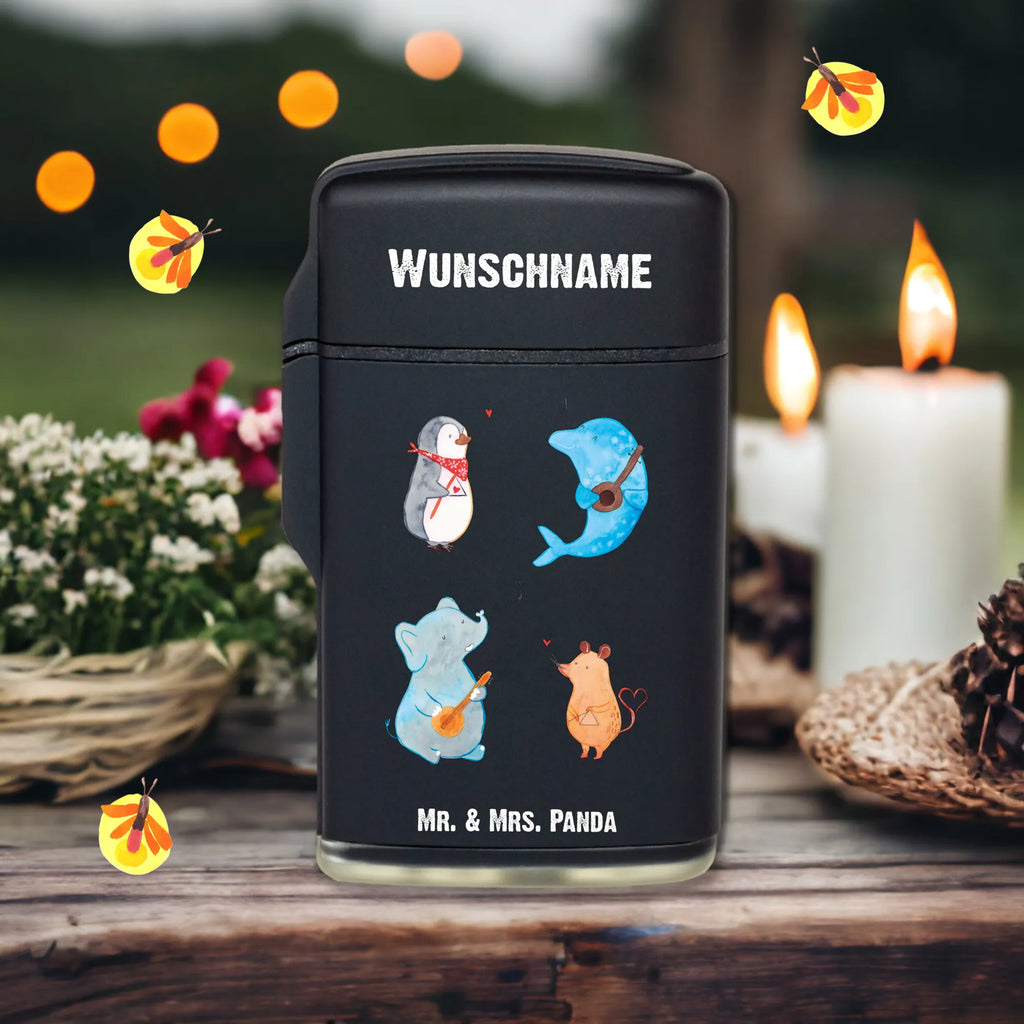 Personalisiertes Feuerzeug Big Band Feuerzeug Mit Spruch, Individuelles Feuerzeug, Personalisiertes Feuerzeug, Feuerzeug Als Geschenk Personalisiert, Feuerzeug Mit Gravur, Feuerzeug Mit Namen Und Symbol, Feuerzeug Für Männer Mit Namen, Feuerzeug Selbst Gestalten, Feuerzeug Personalisiert, Feuerzeug Mit Wunschname, Feuerzeug Für Frauen Personalisiert, Feuerzeug Mit Initialen, Feuerzeug Mit Datum, Feuerzeug Bedrucken Lassen, Feuerzeug Mit Wunschtext, Feuerzeug Mit Text, Feuerzeug mit Widmung, Feuerzeug Mit Namen, Feuerzeug Geschenk Mit Namen, Feuerzeug Mit Widmung, Feuerzeug Mit Gas nachfüllbar, Hochwertiges Feuerzeug Mit Namen, Graviertes Feuerzeug, Feuerzeug Mit Persönlicher Gravur, Tiermotive, Gute Laune, lustige Sprüche, Tiere, Pinguin, Musik, Triangel, Hund, Elefant, Gitarre, Band, Musikanten, Maus, Delfin