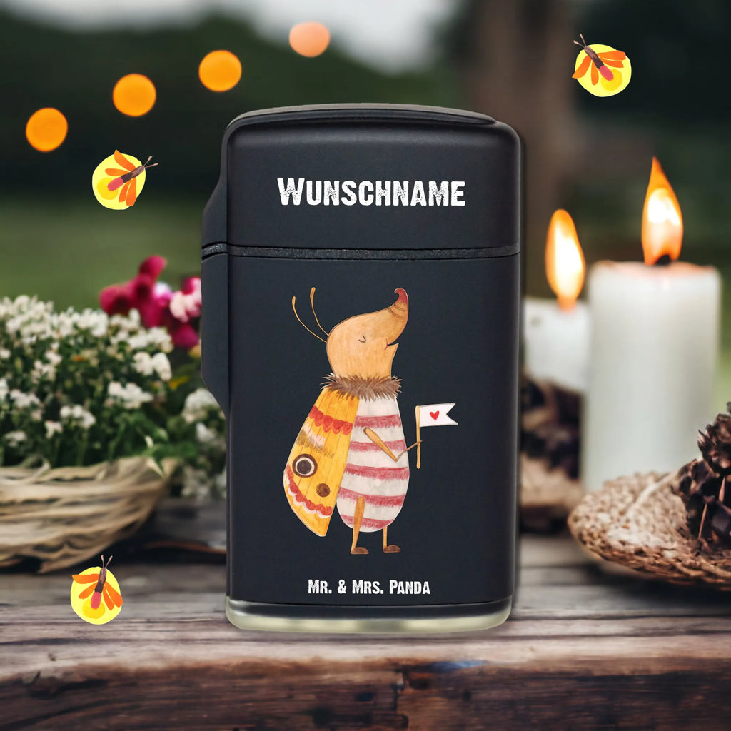 Personalisiertes Feuerzeug Nachtfalter mit Fähnchen Feuerzeug Mit Namen Und Symbol, Feuerzeug Geschenk Mit Namen, Feuerzeug Mit Spruch, Hochwertiges Feuerzeug Mit Namen, Feuerzeug Mit Text, Feuerzeug Mit Wunschtext, Feuerzeug Mit Initialen, Feuerzeug Mit Namen, Feuerzeug Selbst Gestalten, Feuerzeug Mit Gravur, Feuerzeug Mit Wunschname, Feuerzeug Mit Gas nachfüllbar, Feuerzeug Mit Persönlicher Gravur, Feuerzeug Bedrucken Lassen, Feuerzeug Für Frauen Personalisiert, Feuerzeug mit Widmung, Feuerzeug Für Männer Mit Namen, Graviertes Feuerzeug, Feuerzeug Mit Widmung, Individuelles Feuerzeug, Feuerzeug Als Geschenk Personalisiert, Feuerzeug Personalisiert, Feuerzeug Mit Datum, Personalisiertes Feuerzeug, Tiermotive, Gute Laune, lustige Sprüche, Tiere, Spruch witzig, Was kostet die Welt, Spruch lustig, Küche Deko, süß, Käfer, niedlich, Nachtfalter