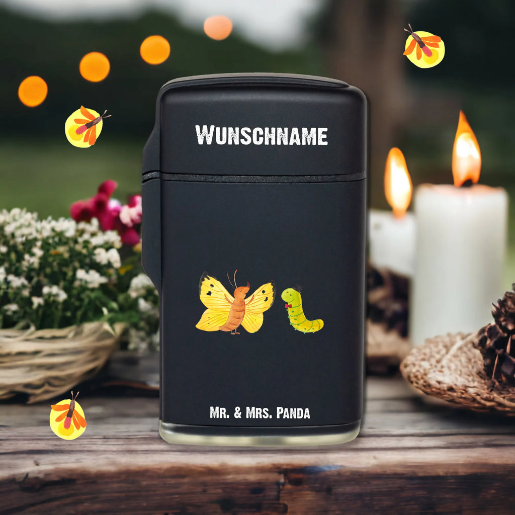 Personalisiertes Feuerzeug Raupe & Schmetterling Feuerzeug Für Frauen Personalisiert, Feuerzeug Mit Spruch, Feuerzeug Mit Namen Und Symbol, Feuerzeug Mit Gas Nachfüllbar, Feuerzeug Mit Widmung, Personalisiertes Feuerzeug, Feuerzeug Mit Namen, Feuerzeug Für Männer Mit Namen, Feuerzeug Als Geschenk Personalisiert, Feuerzeug Bedrucken Lassen, Feuerzeug Mit Wunschname, Hochwertiges Feuerzeug Mit Namen, Graviertes Feuerzeug, Feuerzeug Selbst Gestalten, Feuerzeug Mit Wunschtext, Feuerzeug Mit Persönlicher Gravur, Feuerzeug Mit Datum, Feuerzeug Mit Initialen, Feuerzeug Mit Text, Feuerzeug Personalisiert, Feuerzeug Geschenk Mit Namen, Individuelles Feuerzeug, Feuerzeug Mit Gravur, Lustige Sprüche, Tiere, Tiermotive, Gute Laune, Entwicklung, Erwachsen Werden, Kokon, Hut, Zitronenfalter, Schmetterling, Schönheit, Aufwachsen, Raupe, Hütchen