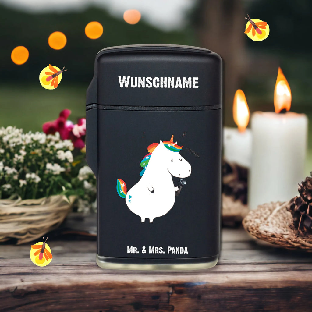 Personalisiertes Feuerzeug Einhorn Sänger Feuerzeug Als Geschenk Personalisiert, Feuerzeug Mit Widmung, Feuerzeug Mit Wunschtext, Personalisiertes Feuerzeug, Feuerzeug Bedrucken Lassen, Feuerzeug Selbst Gestalten, Feuerzeug Mit Namen, Feuerzeug Mit Initialen, Feuerzeug Mit Spruch, Feuerzeug Für Frauen Personalisiert, Feuerzeug Geschenk Mit Namen, Feuerzeug Mit Namen Und Symbol, Hochwertiges Feuerzeug Mit Namen, Feuerzeug Mit Wunschname, Feuerzeug mit Widmung, Graviertes Feuerzeug, Feuerzeug Mit Gas nachfüllbar, Feuerzeug Für Männer Mit Namen, Feuerzeug Mit Datum, Feuerzeug Mit Text, Individuelles Feuerzeug, Feuerzeug Mit Gravur, Feuerzeug Personalisiert, Feuerzeug Mit Persönlicher Gravur, Einhorn, Einhörner, Einhorn Deko, Unicorn, Freundin, Sängerin, Geburtstag, Glitzer, Party, Fest, Sänger, Konfetti, Disco, Feier