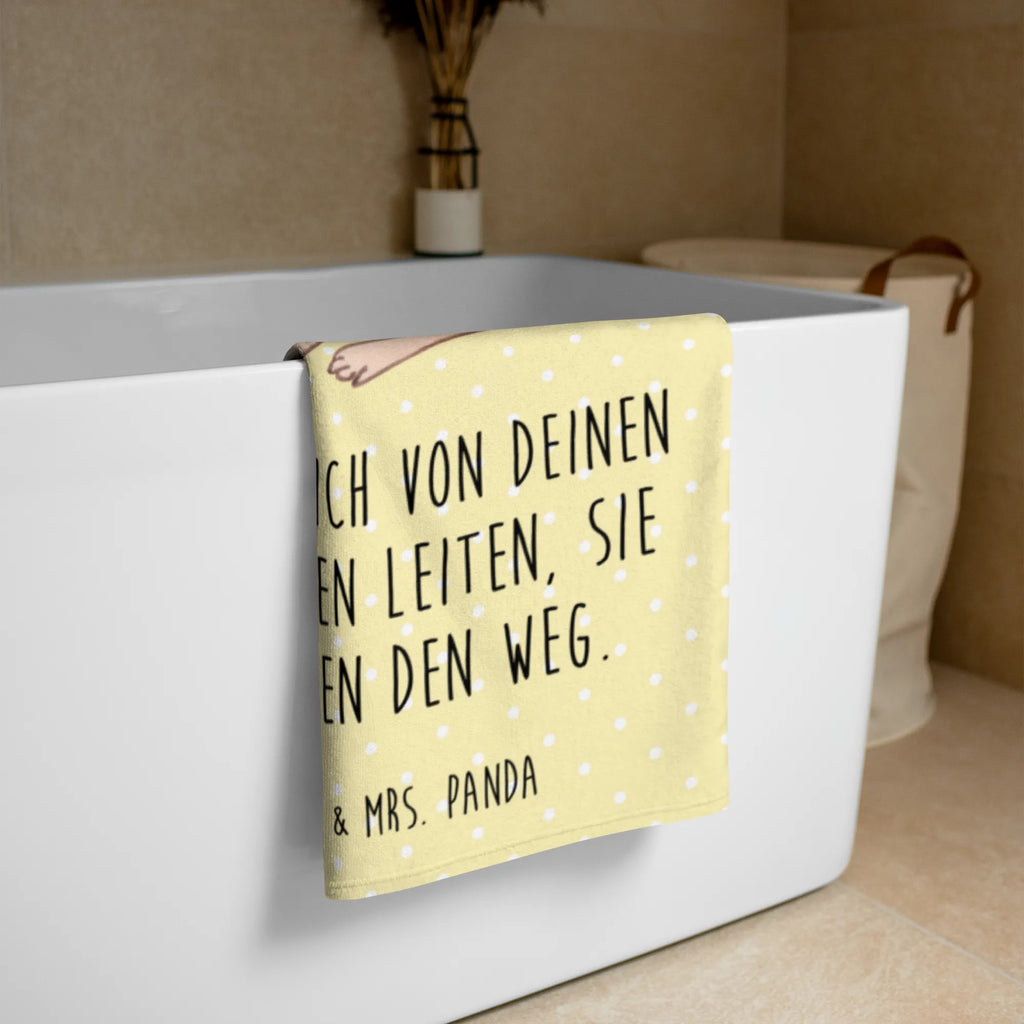 XL Badehandtuch Plumplori Glücklich Waschbares Handtuch XL, XL Handtuch, Badetuch Extra Groß, Großes Handtuch Unifarben, XL Handtuch Weiß, Pflegeleichtes Handtuch Groß, Design Handtuch XL, Saugfähiges Großes Handtuch, Handtuch Für Erwachsene XL, Badehandtuch XL, Handtuch XL Modern, Extra Großes Handtuch, Handtuch Übergröße, Duschtuch XL, Weiches XL Handtuch, Mikrofaser Handtuch XL, XL Handtuch Aus Bio Baumwolle, Großes Handtuch, Handtuch Für Sauna Groß, XL Handtuch Grau, Handtuch XL Klassisch, Handtuch XL Für Männer, Handtuch Groß Für Sport, Handtuch Für Große Personen, Flauschiges Handtuch XL, XL Handtuch Bunt, Handtuch Für Strand XL, Großes Handtuch Für Badezimmer, Nachhaltiges Handtuch XL, Handtuch XL Aus Baumwolle, Saunatuch XL, Handtuch XL Geschenkidee, Umweltfreundliches Handtuch Groß, XL Handtuch Mit Muster, Handtuch Für Dusche XL, Handtuch XL Für Frauen, Handtuch XL Für Kinder, Strapazierfähiges XL Handtuch, Handtuch Für Wellness, Tiermotive, Gute Laune, lustige Sprüche, Tiere, Plumplori, Glück, Niedlich